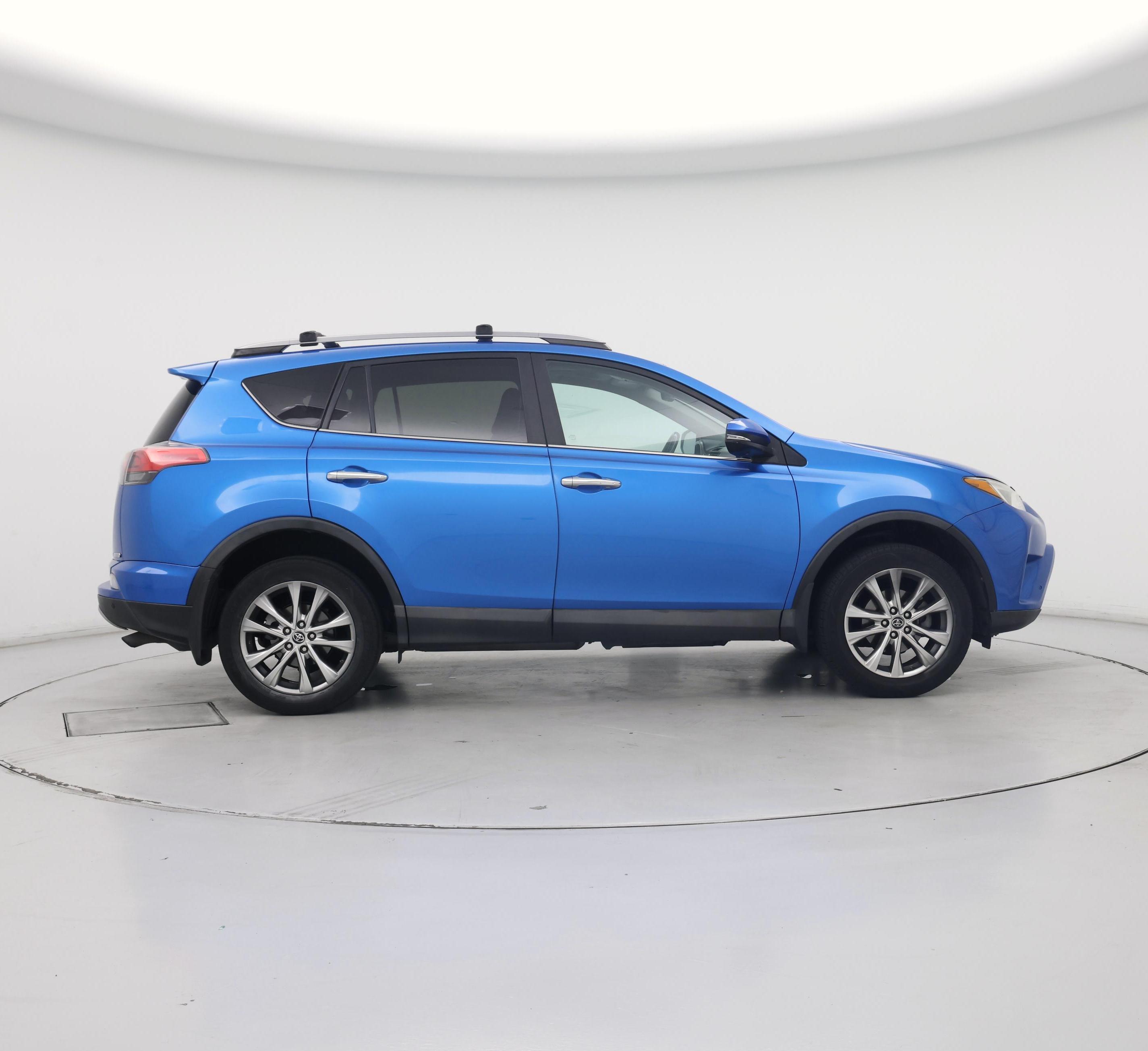 Thumbnail: 2017 Toyota RAV4 - 7