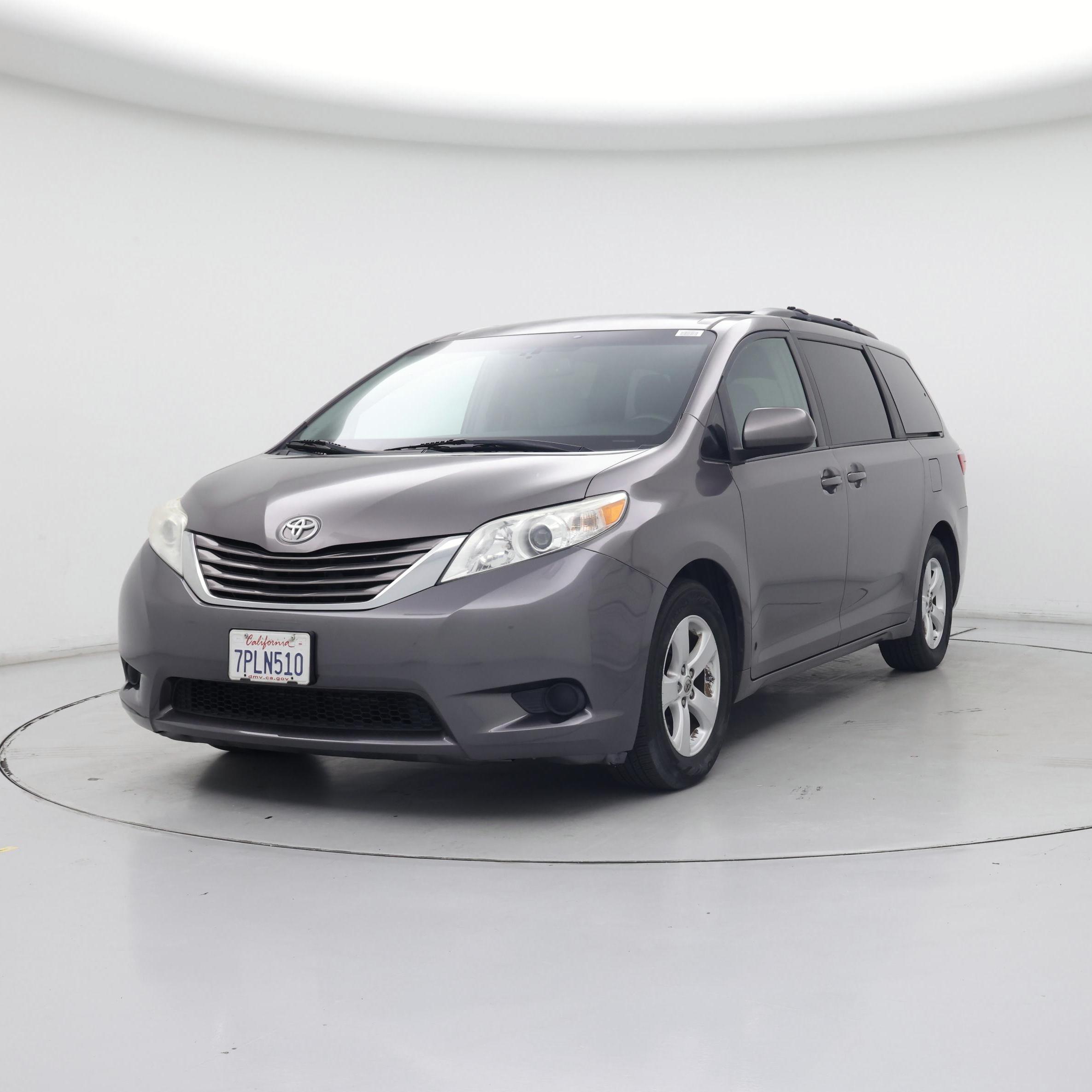 Thumbnail: 2015 Toyota Sienna - 4
