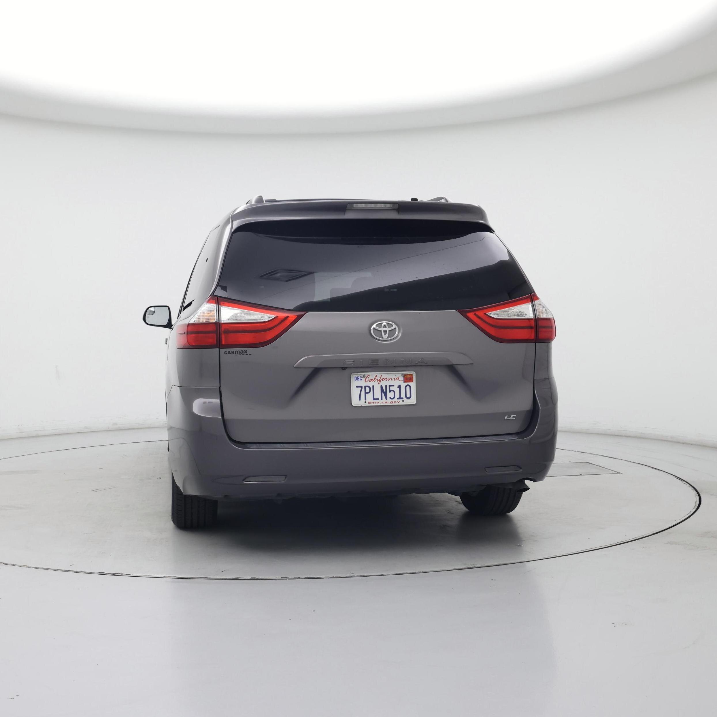 Thumbnail: 2015 Toyota Sienna - 6