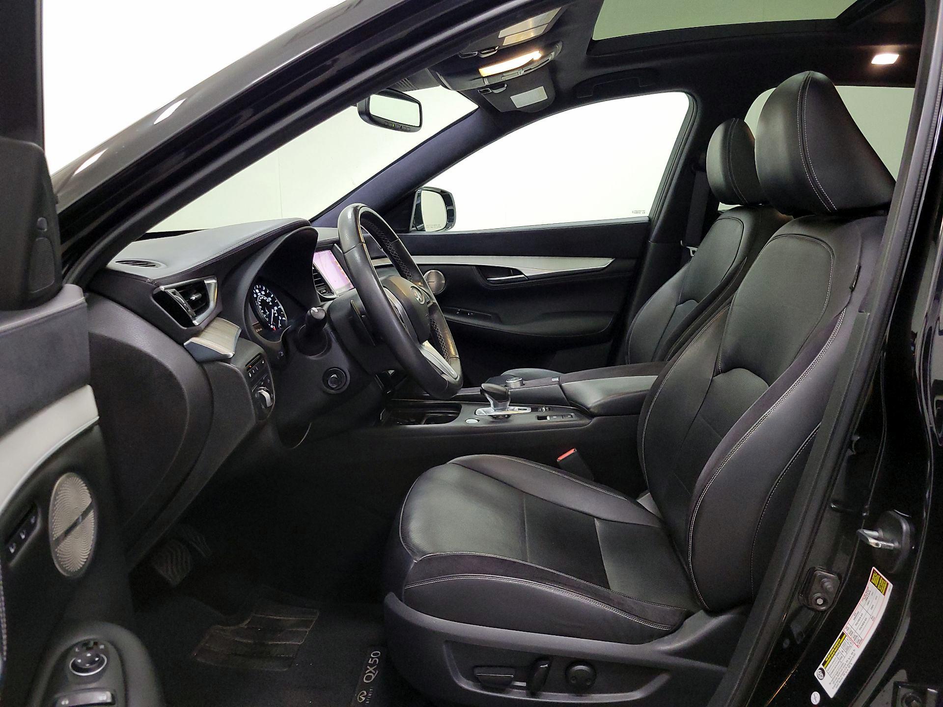 Thumbnail: 2019 INFINITI QX50 - 11