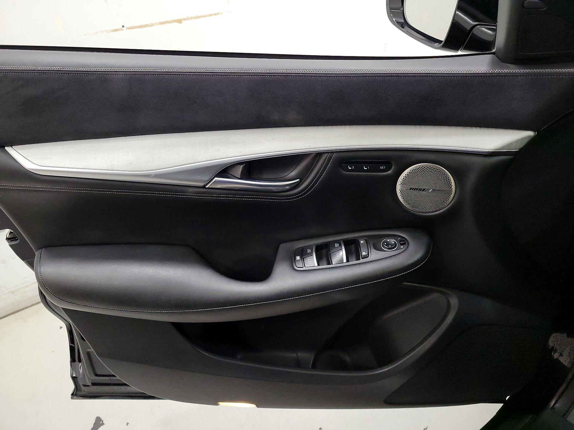 Thumbnail: 2019 INFINITI QX50 - 12