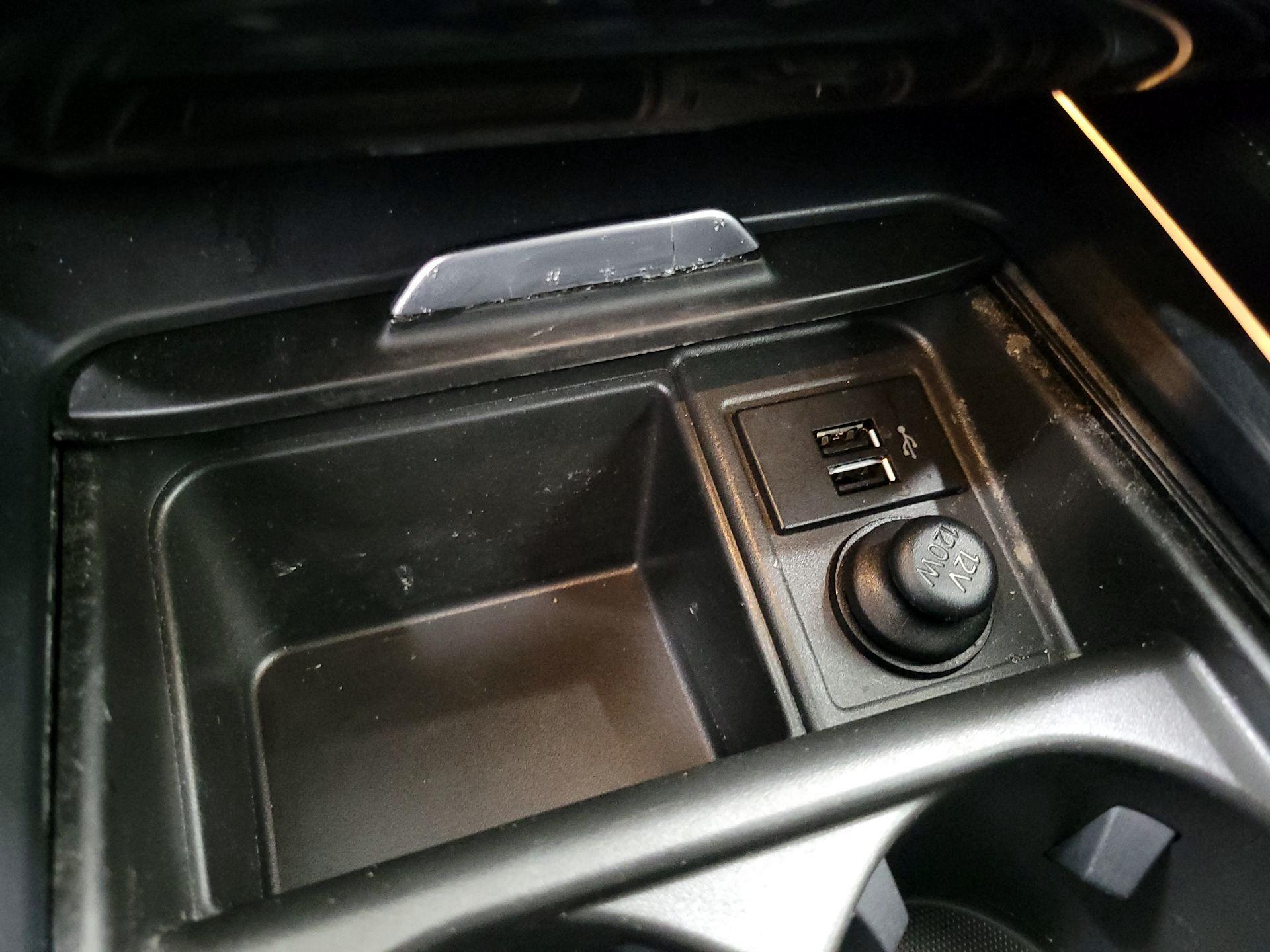 Thumbnail: 2019 INFINITI QX50 - 19