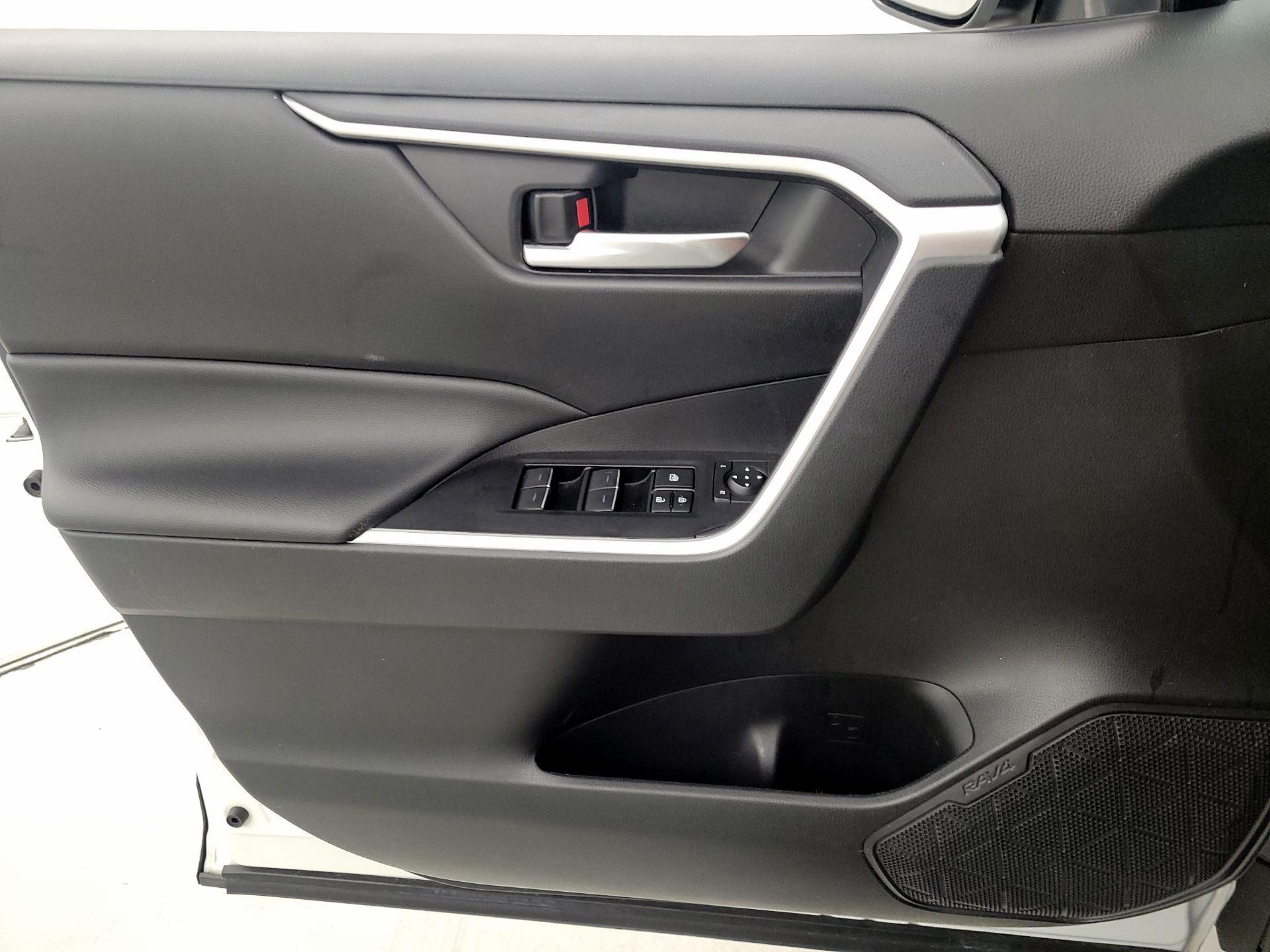 Thumbnail: 2023 Toyota RAV4 - 12