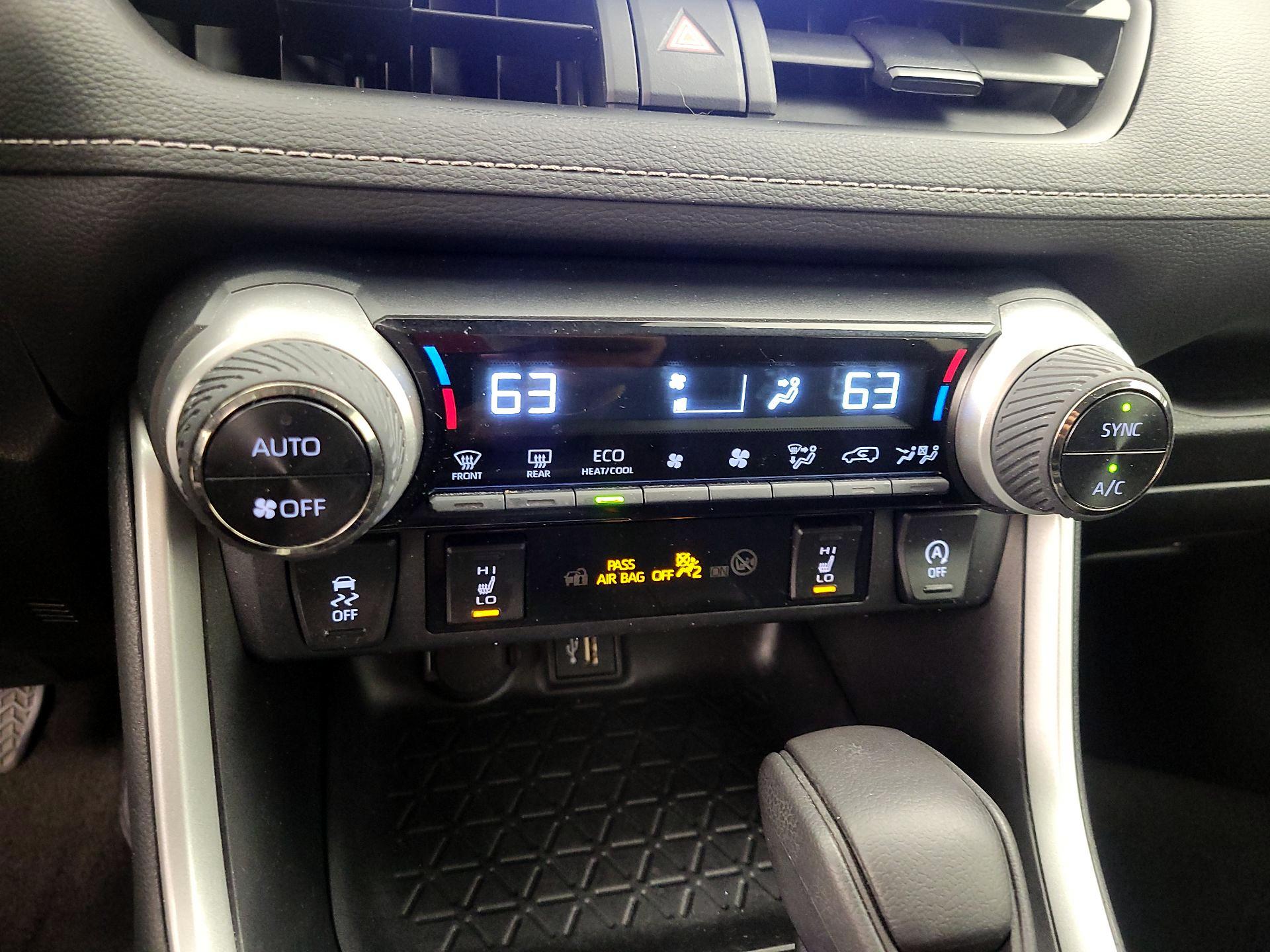 Thumbnail: 2023 Toyota RAV4 - 16