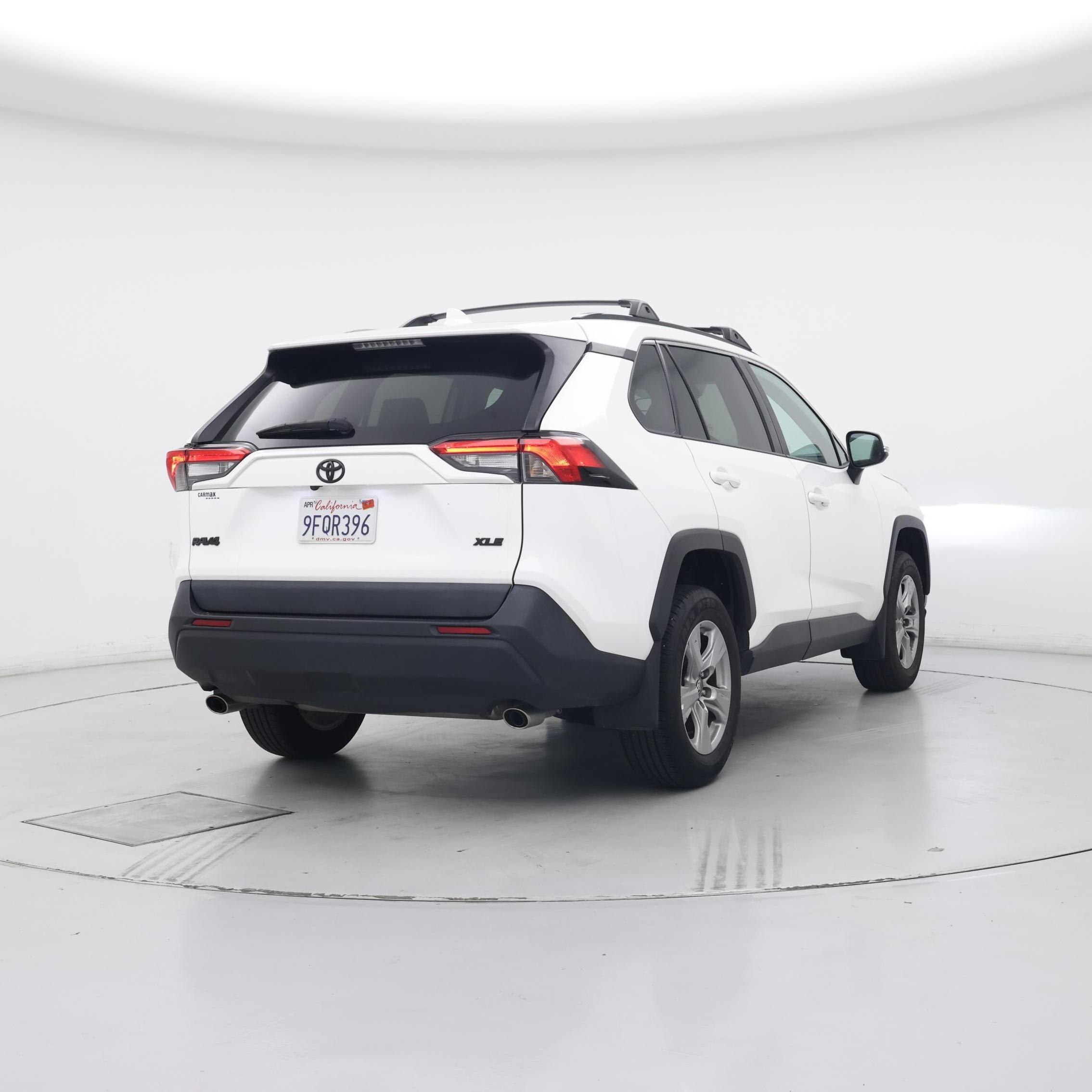 Thumbnail: 2023 Toyota RAV4 - 8