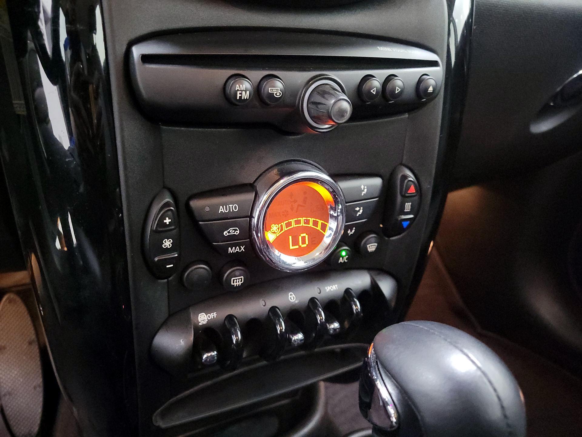 Thumbnail: 2016 MINI Cooper Countryman - 14