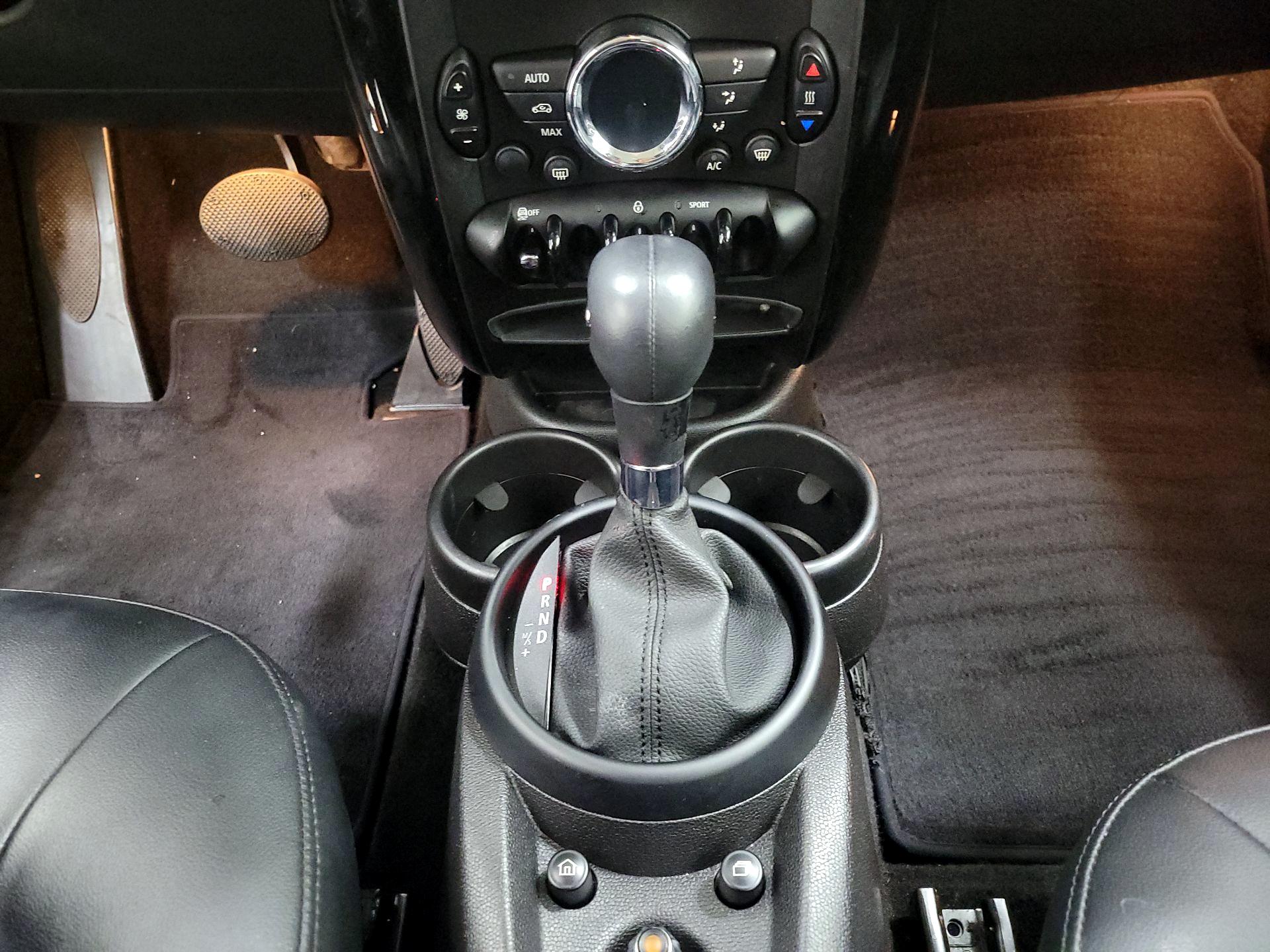 Thumbnail: 2016 MINI Cooper Countryman - 15