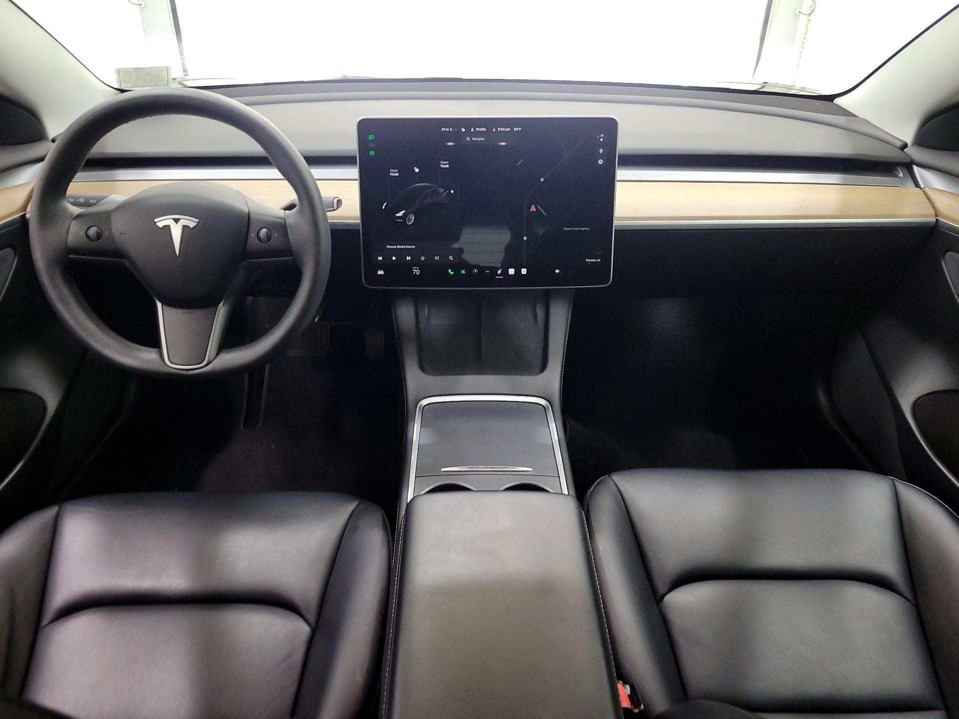 Thumbnail: 2022 Tesla Model 3 - 9