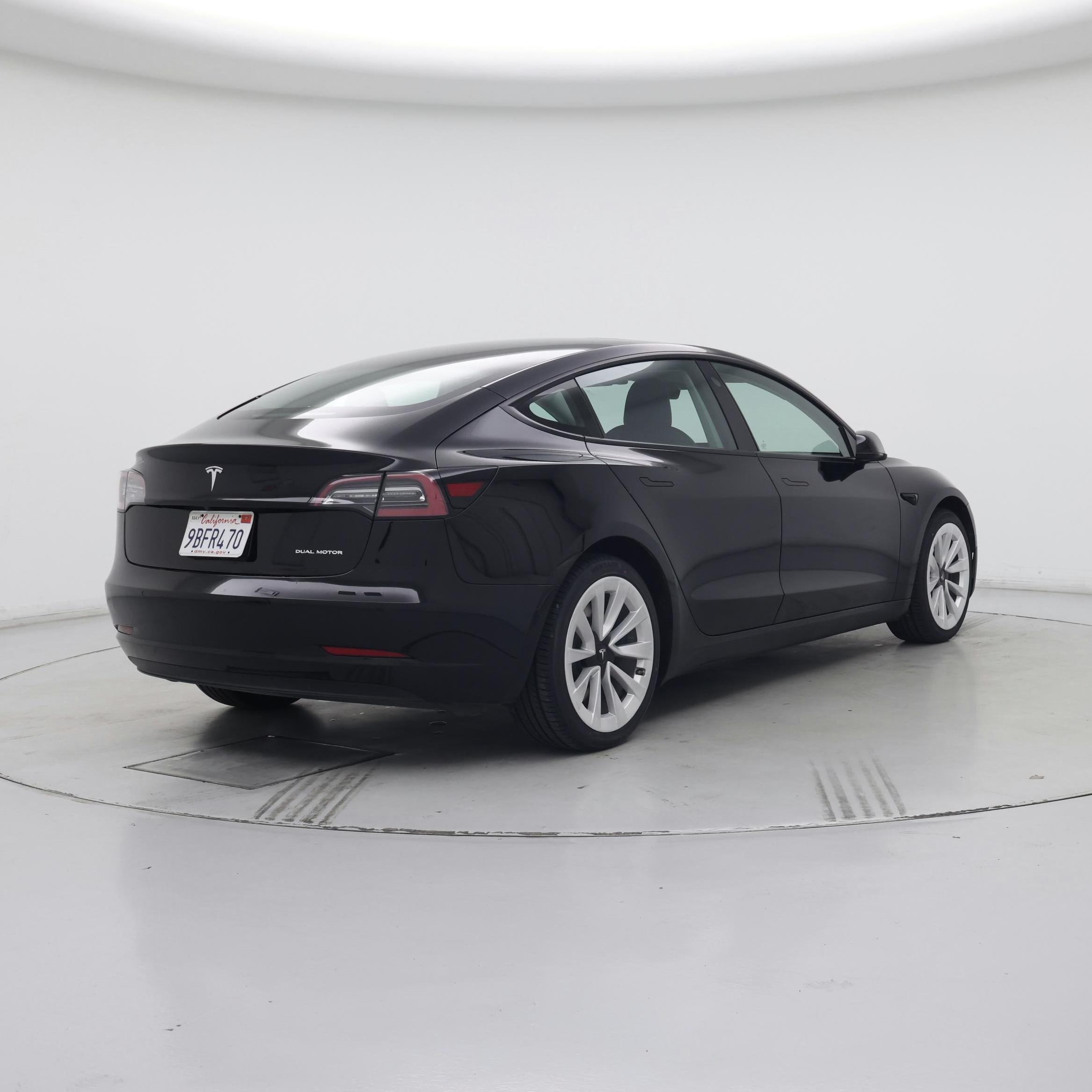 Thumbnail: 2022 Tesla Model 3 - 8