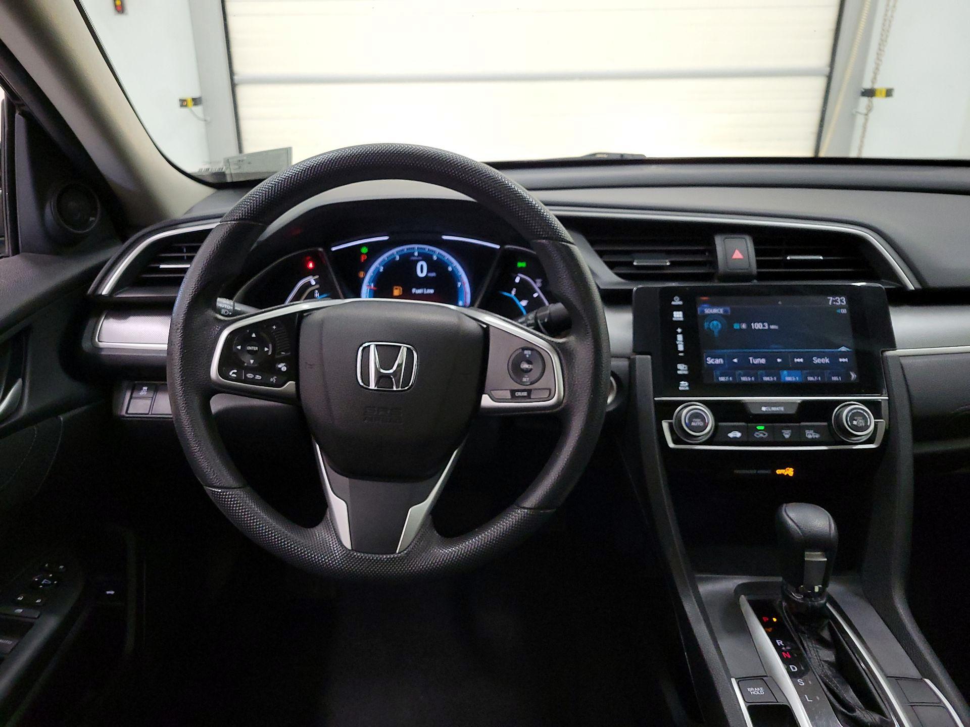 Thumbnail: 2017 Honda Civic - 10