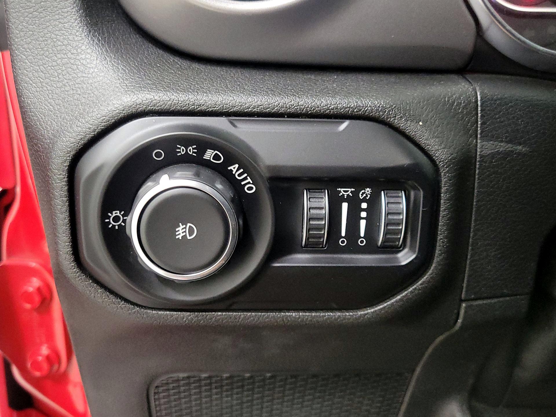 Thumbnail: 2021 Jeep Wrangler - 13