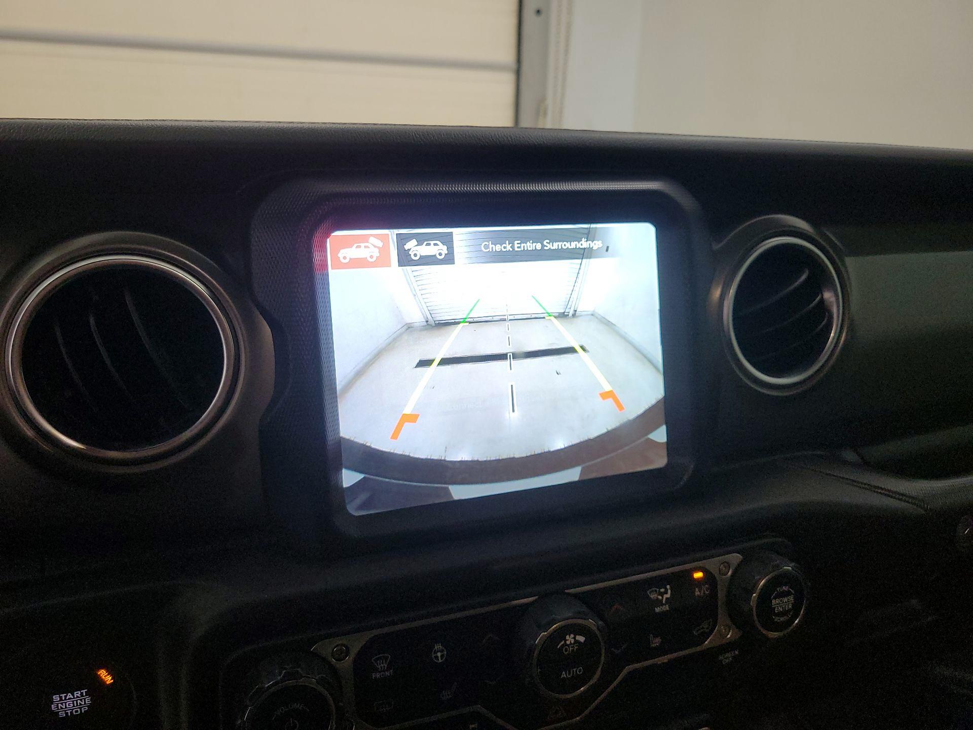 Thumbnail: 2021 Jeep Wrangler - 15