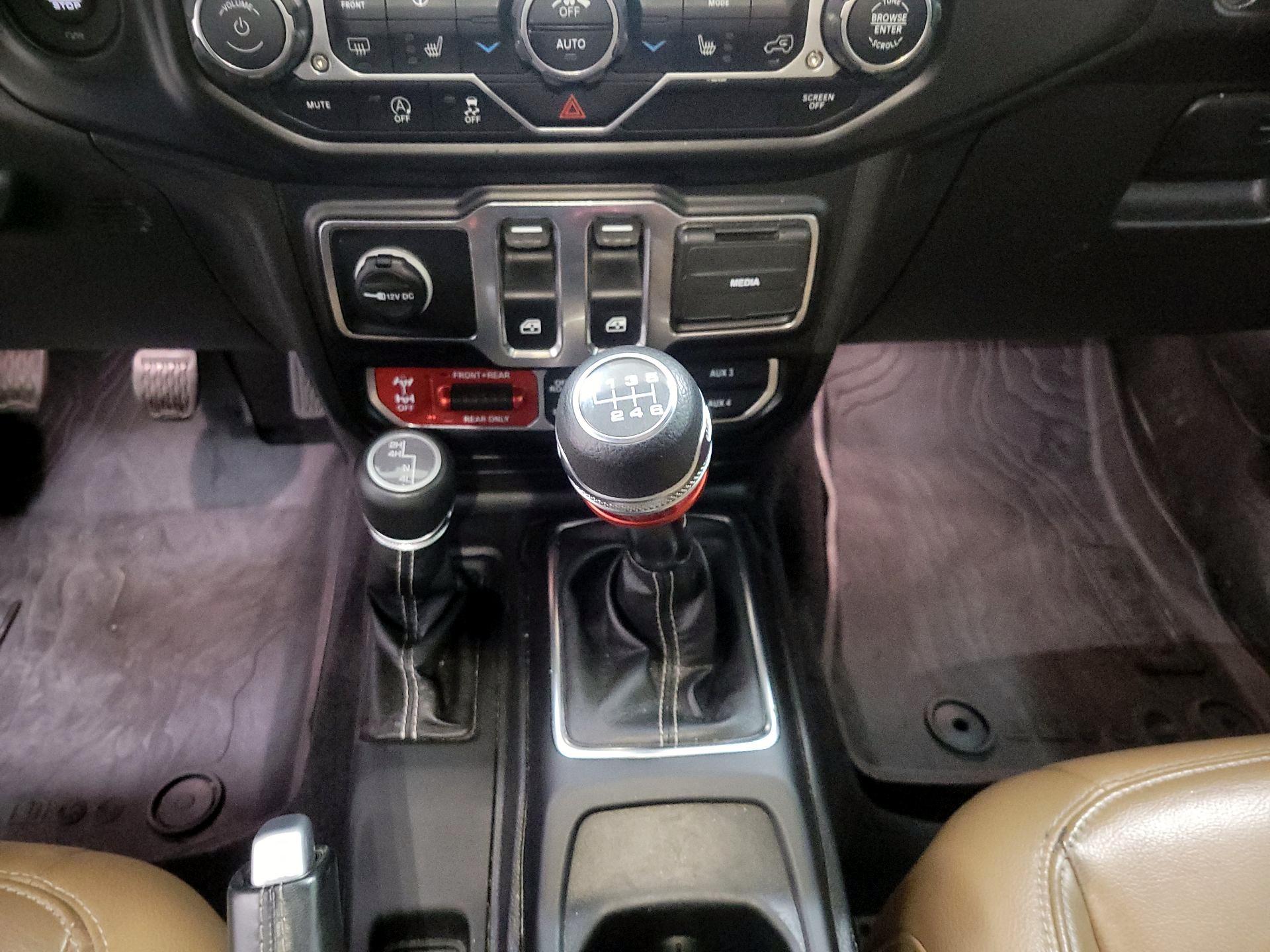 Thumbnail: 2021 Jeep Wrangler - 18