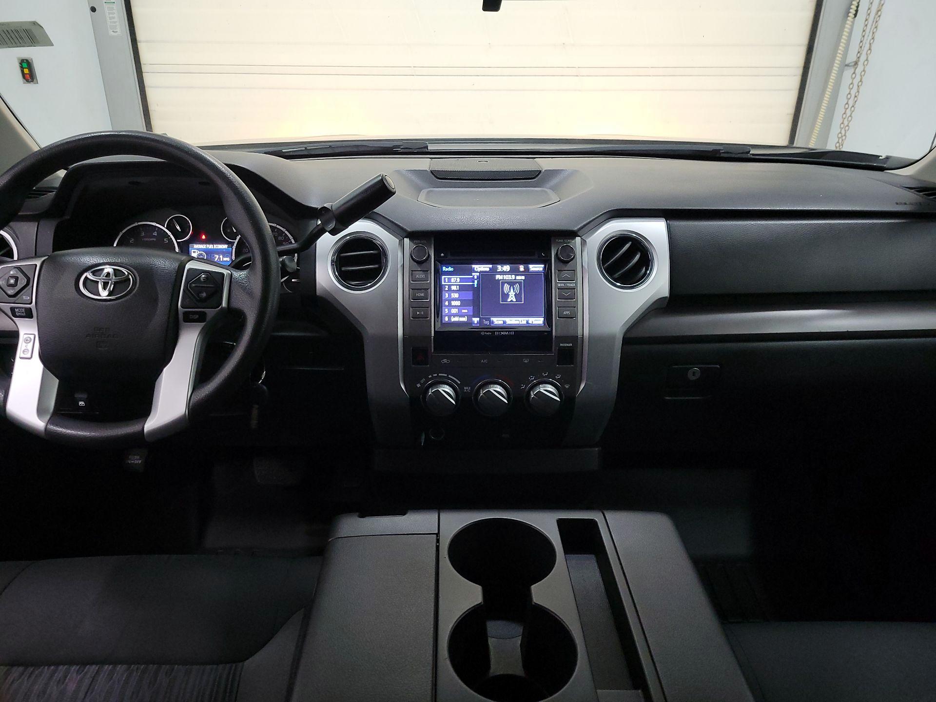 Thumbnail: 2015 Toyota Tundra - 9