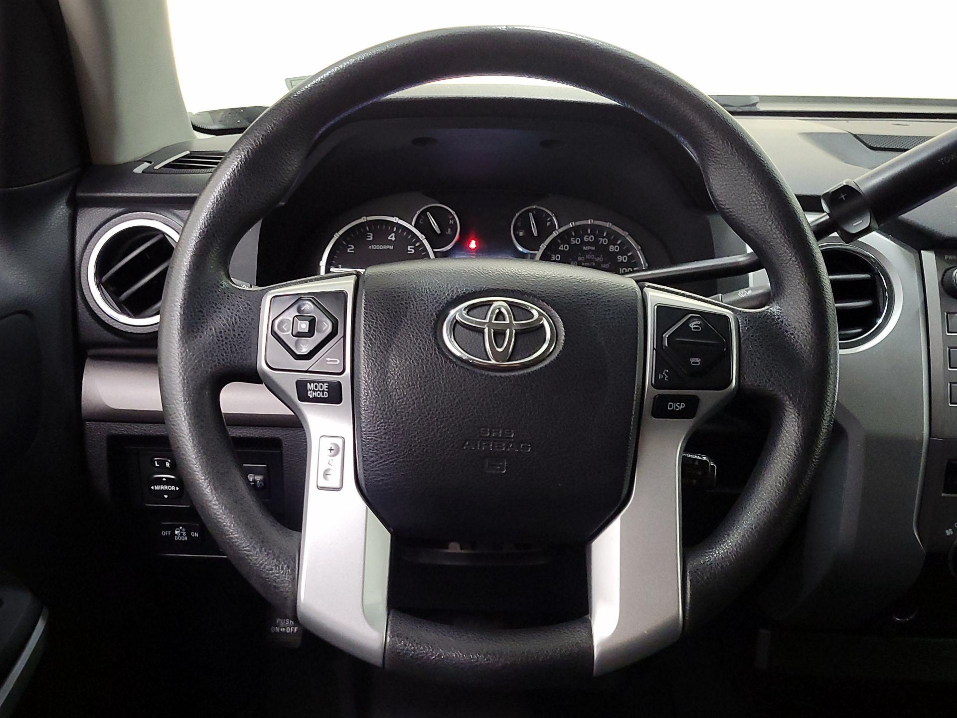 Thumbnail: 2015 Toyota Tundra - 10