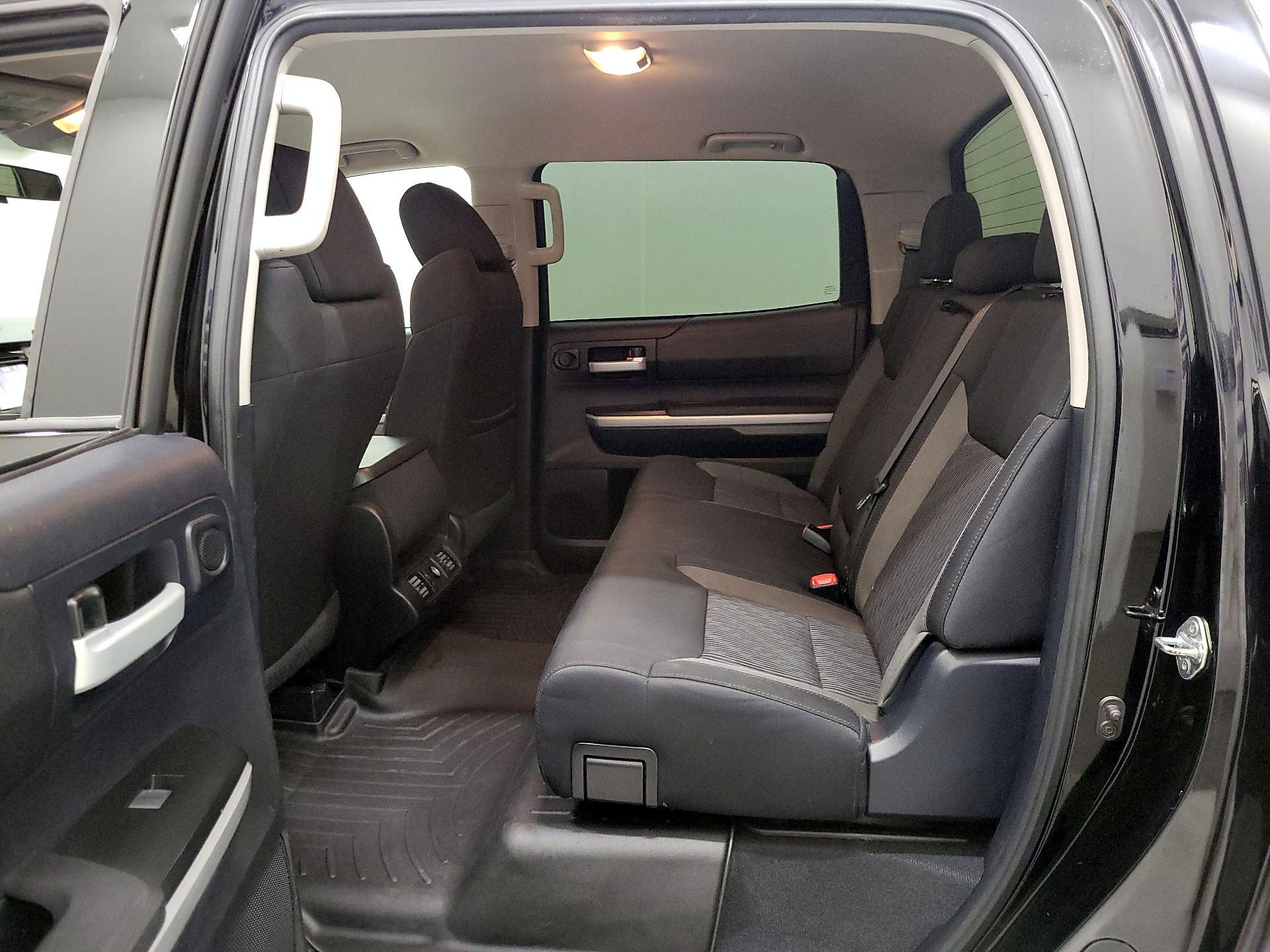 Thumbnail: 2015 Toyota Tundra - 19