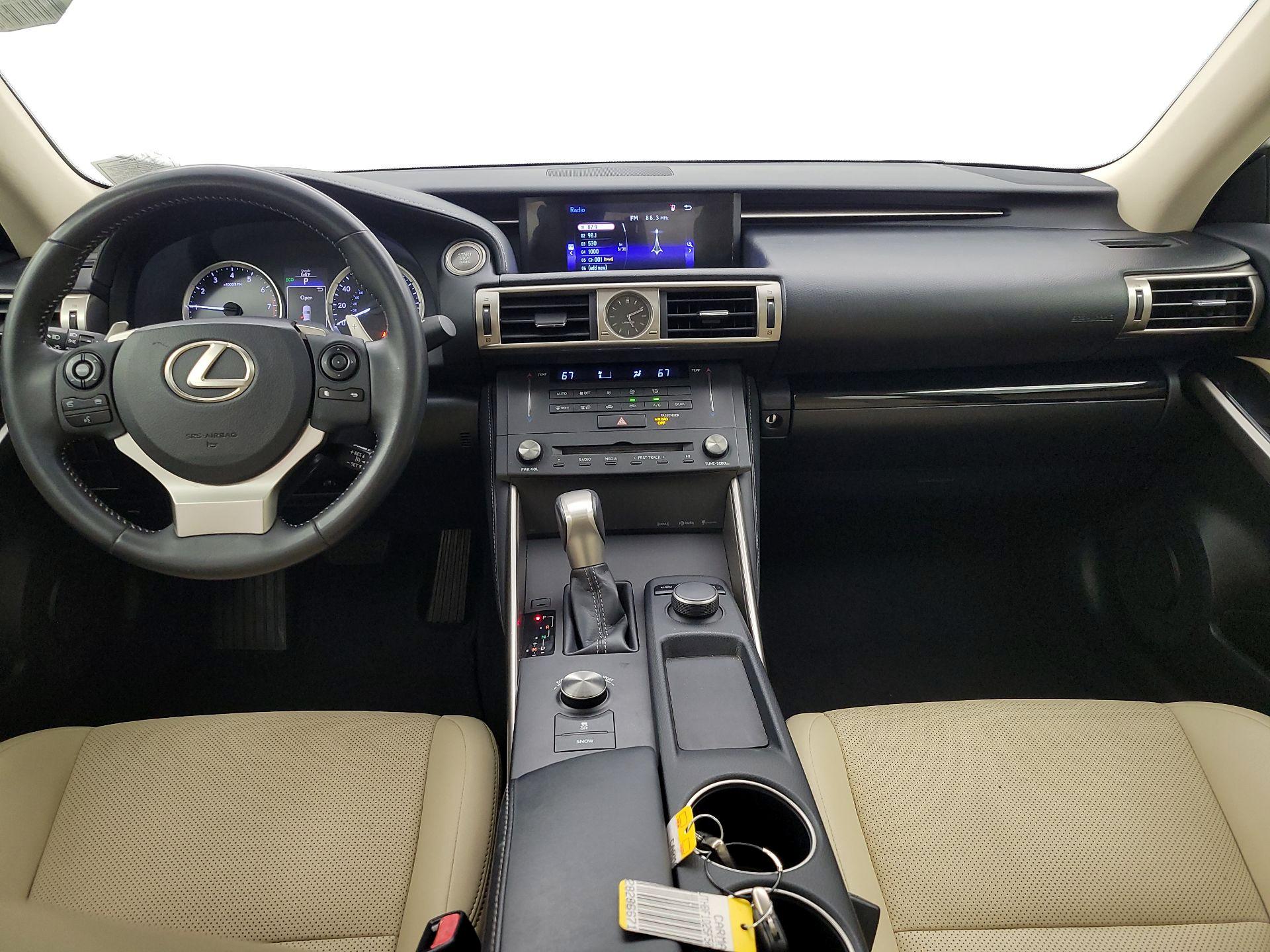 Thumbnail: 2015 Lexus IS - 9