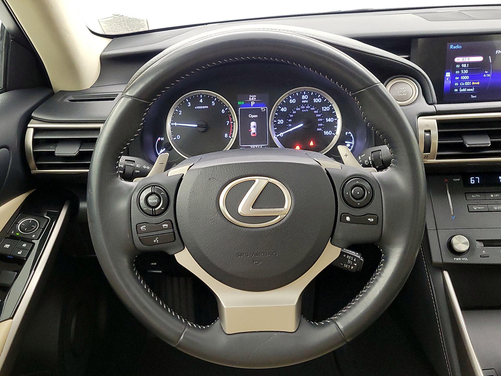 Thumbnail: 2015 Lexus IS - 10