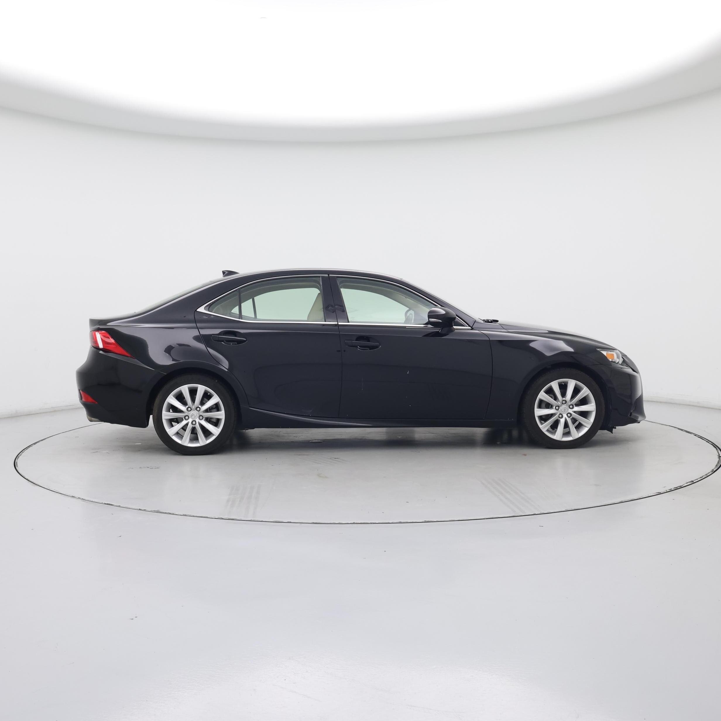 Thumbnail: 2015 Lexus IS - 7