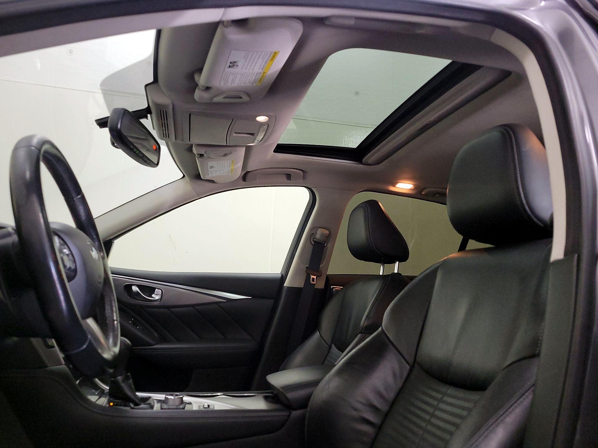 Thumbnail: 2016 INFINITI  - 18