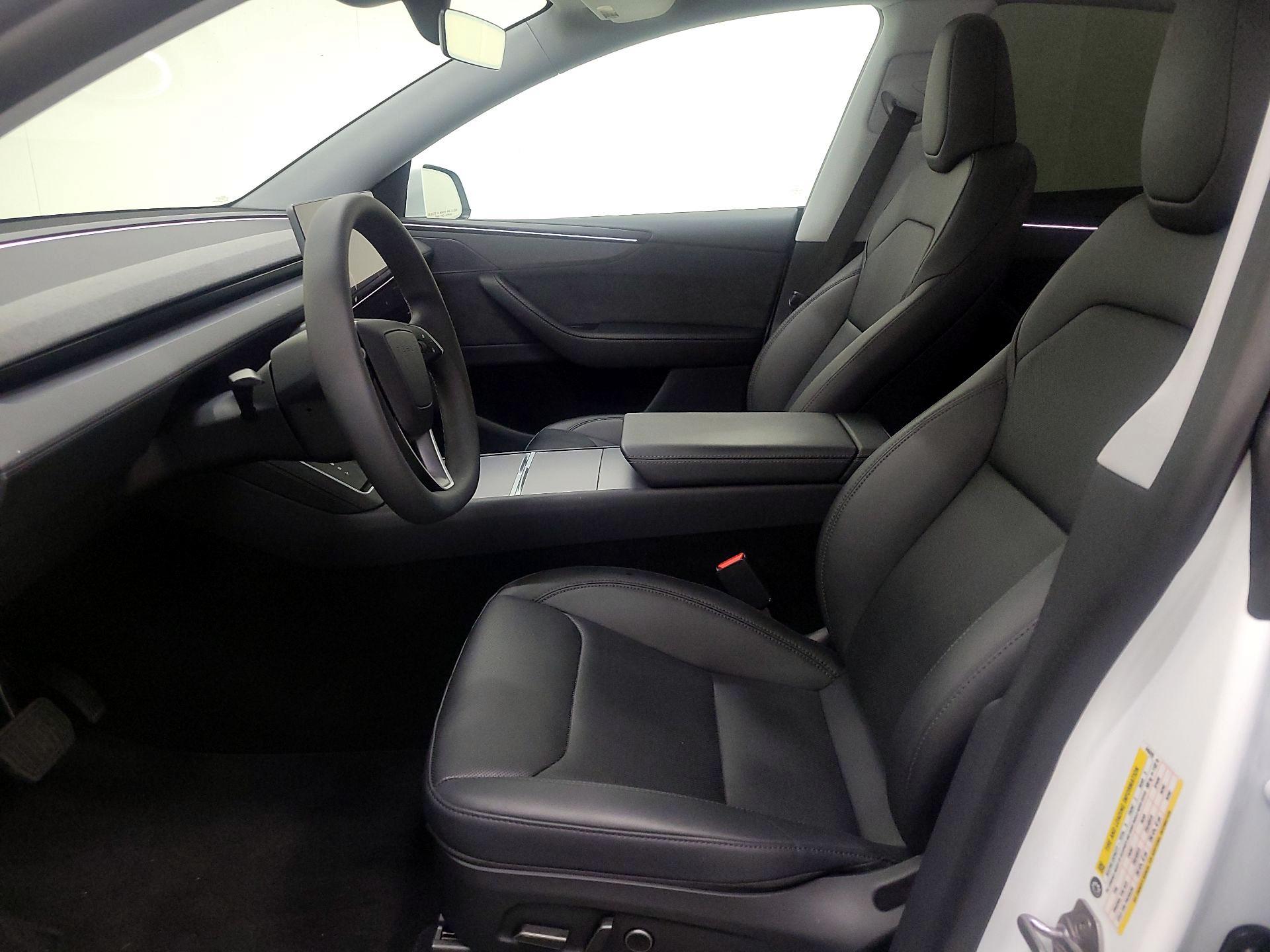 Thumbnail: 2026 Tesla Model Y - 11