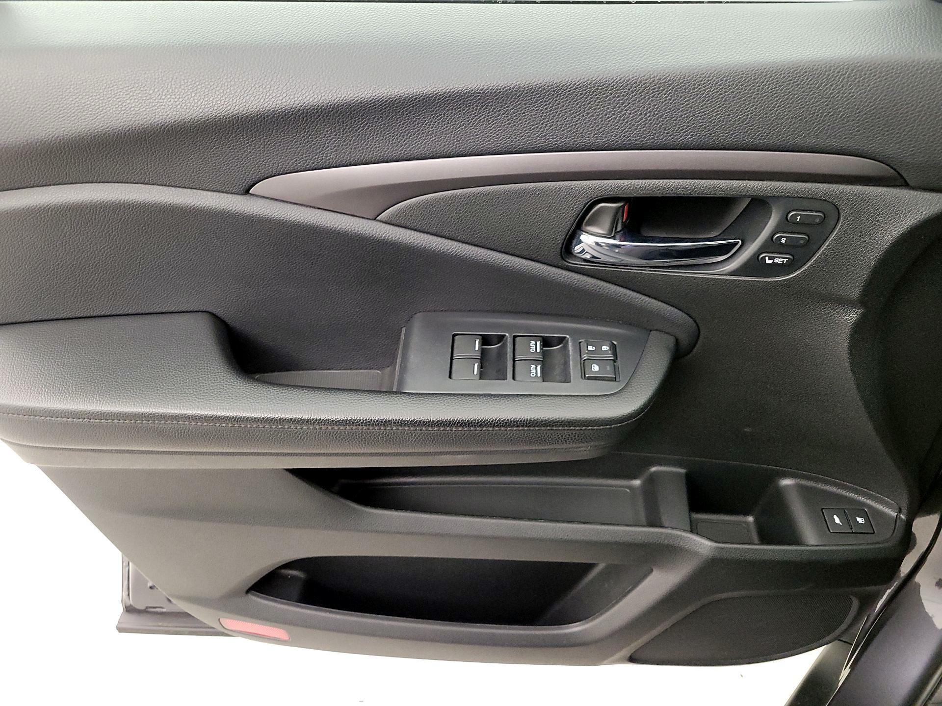 Thumbnail: 2021 Honda Pilot - 12