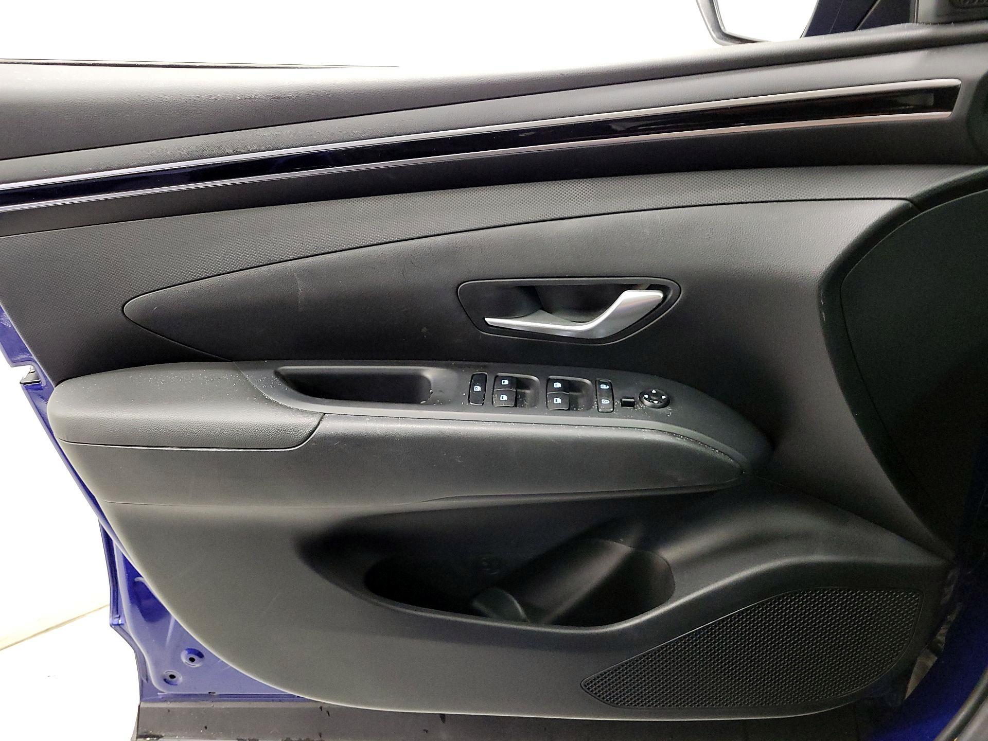 Thumbnail: 2022 Hyundai Tucson - 12