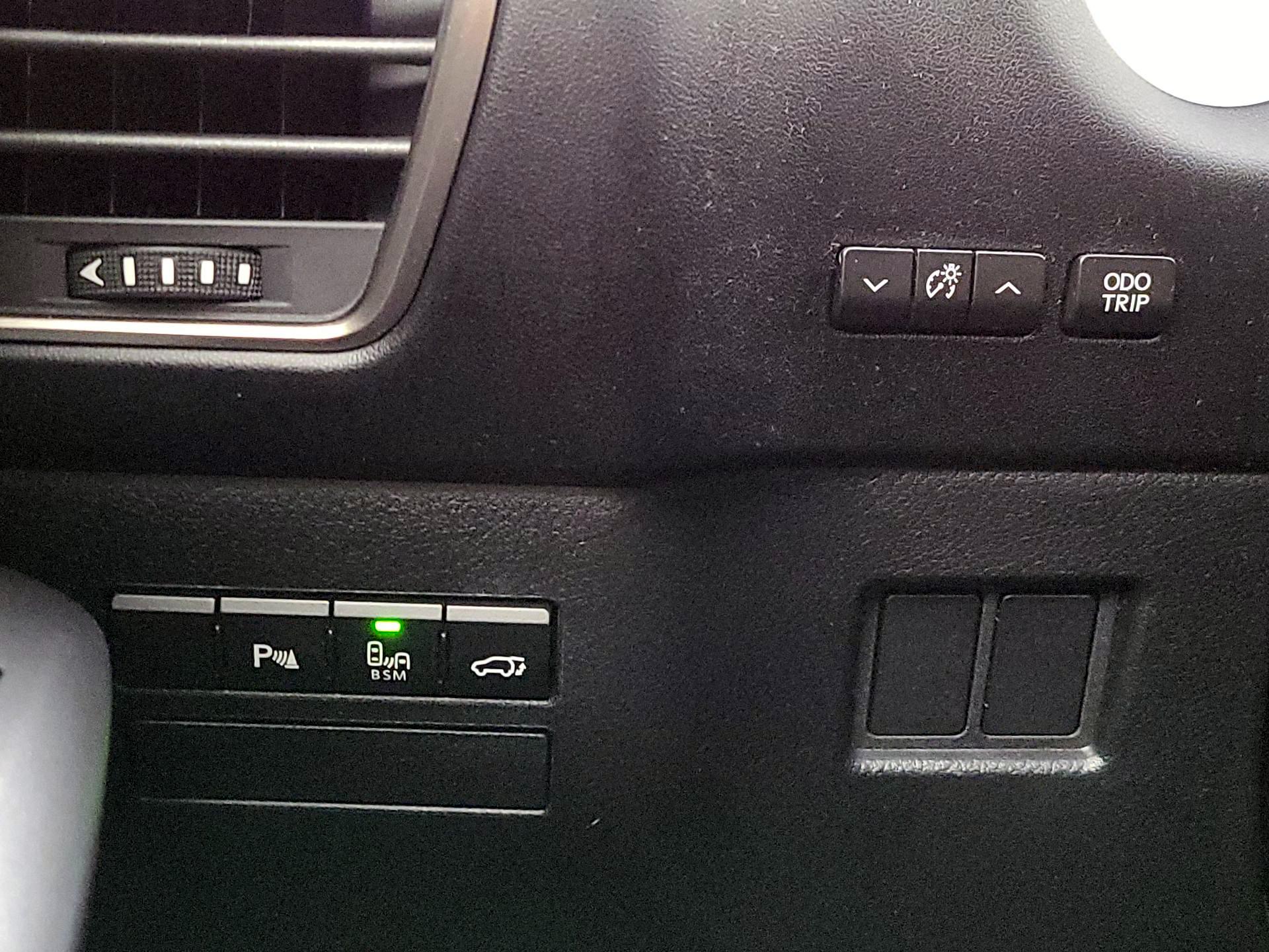 Thumbnail: 2015 Lexus NX - 11