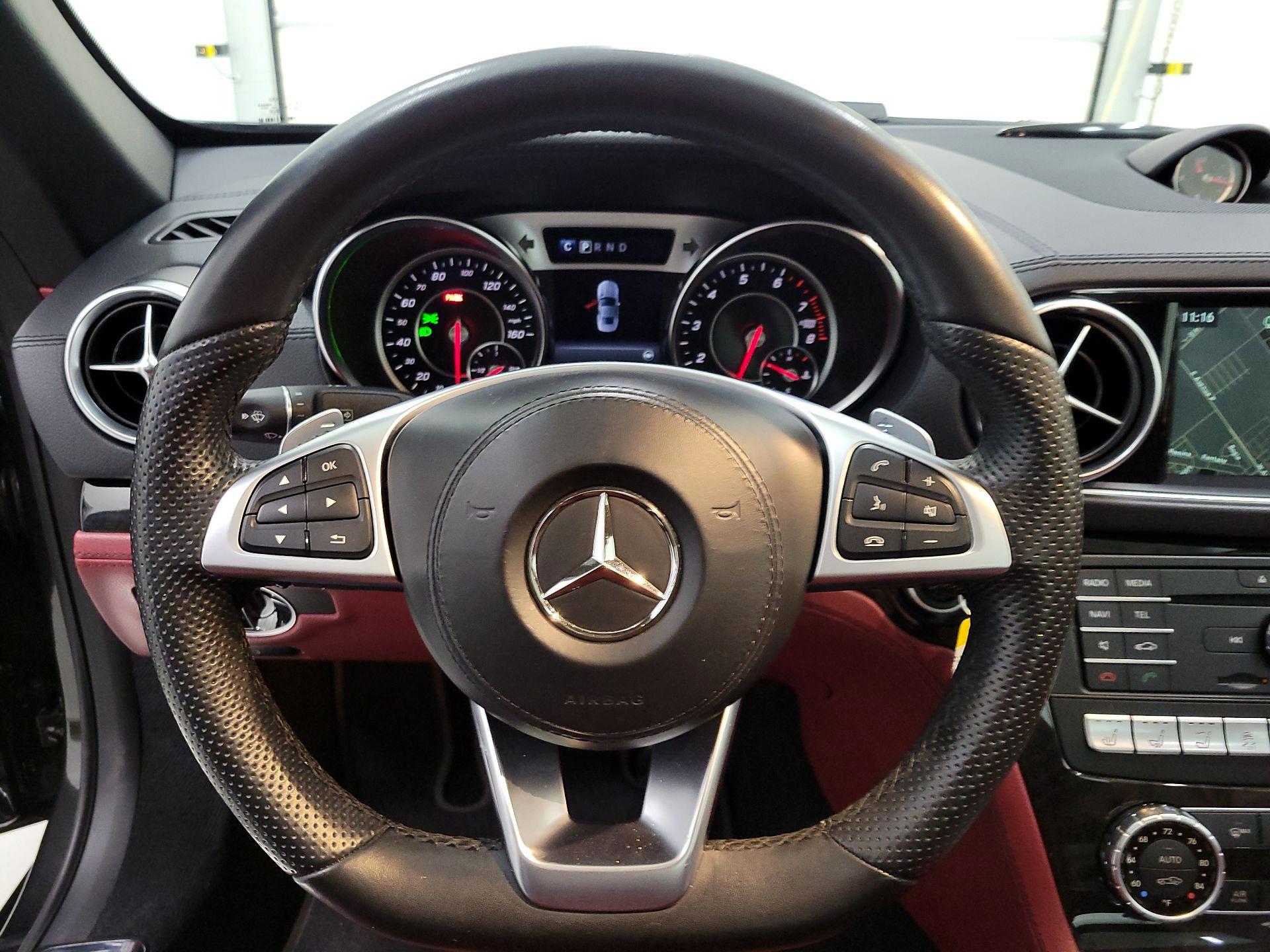 Thumbnail: 2019 Mercedes-Benz SL-Class - 10