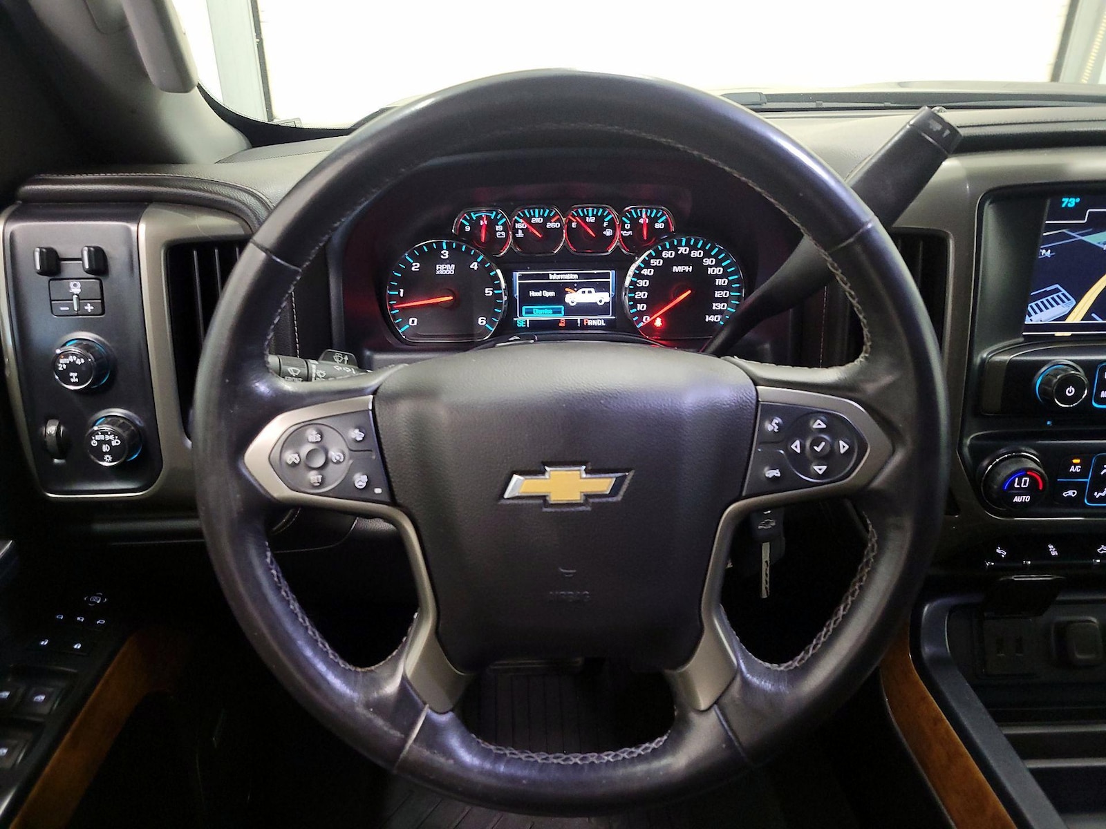 2018 Chevrolet Silverado 1500 High Country - Photo 11