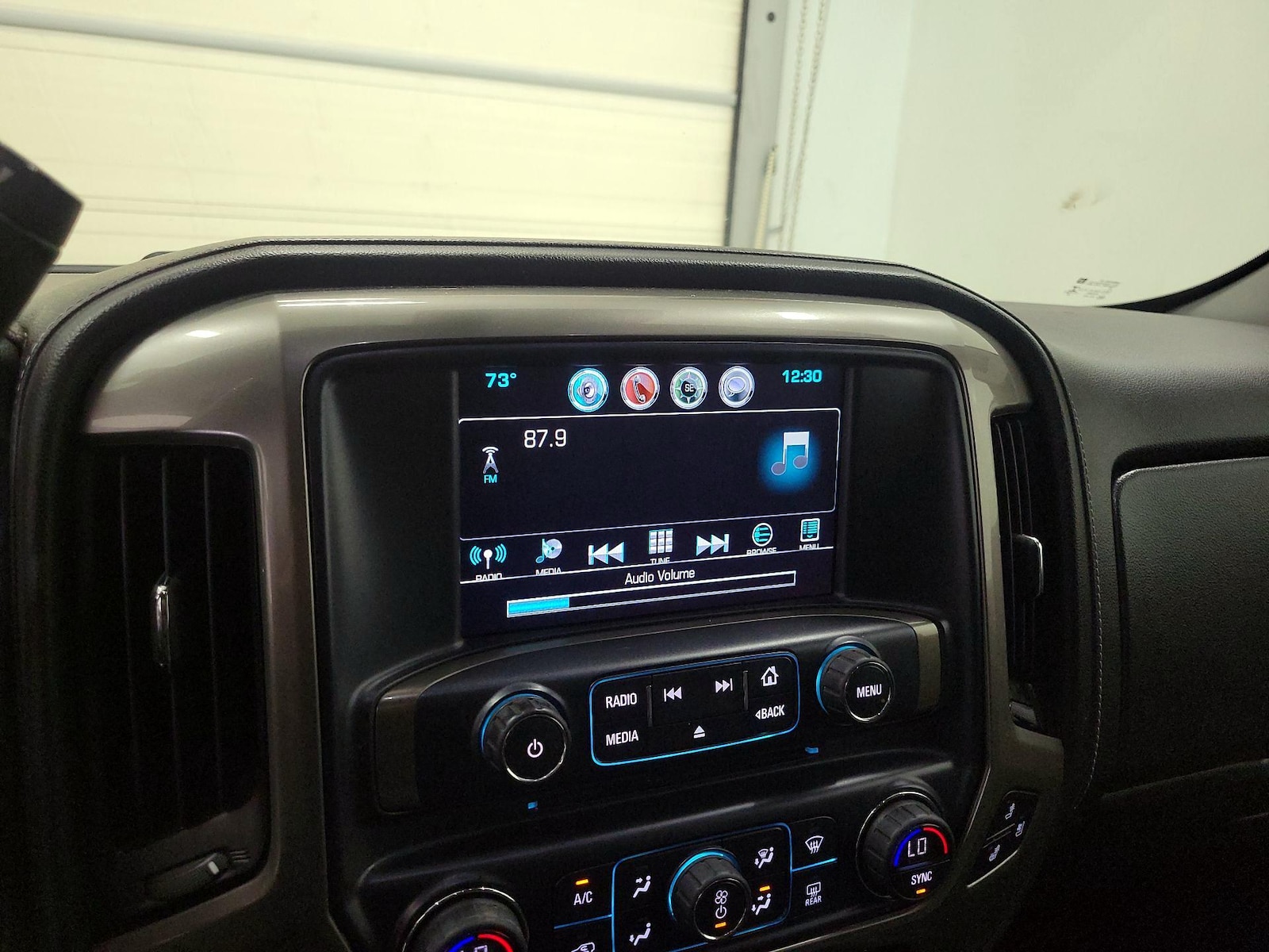 2018 Chevrolet Silverado 1500 High Country - Photo 17