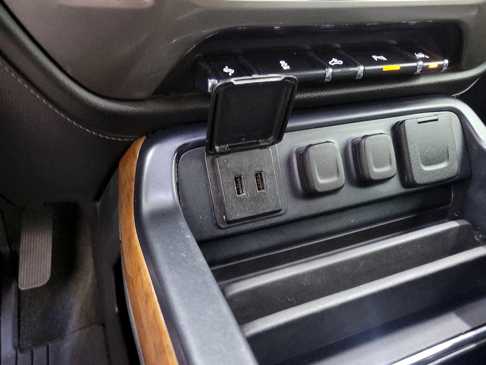2018 Chevrolet Silverado 1500 High Country - Photo 20