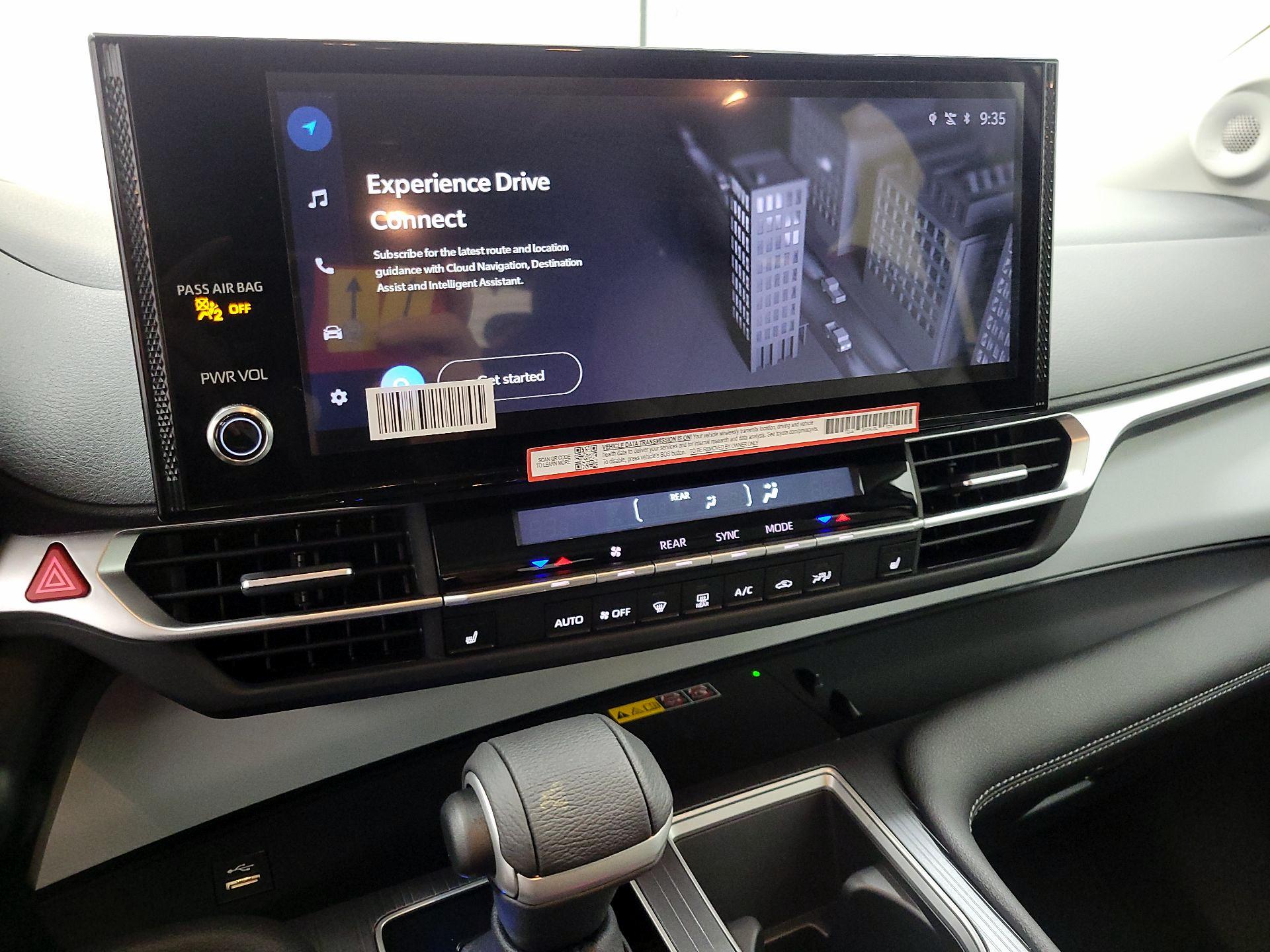 Thumbnail: 2025 Toyota Sienna - 14