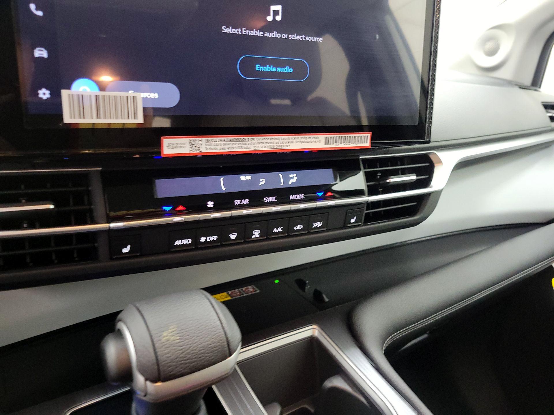 Thumbnail: 2025 Toyota Sienna - 17