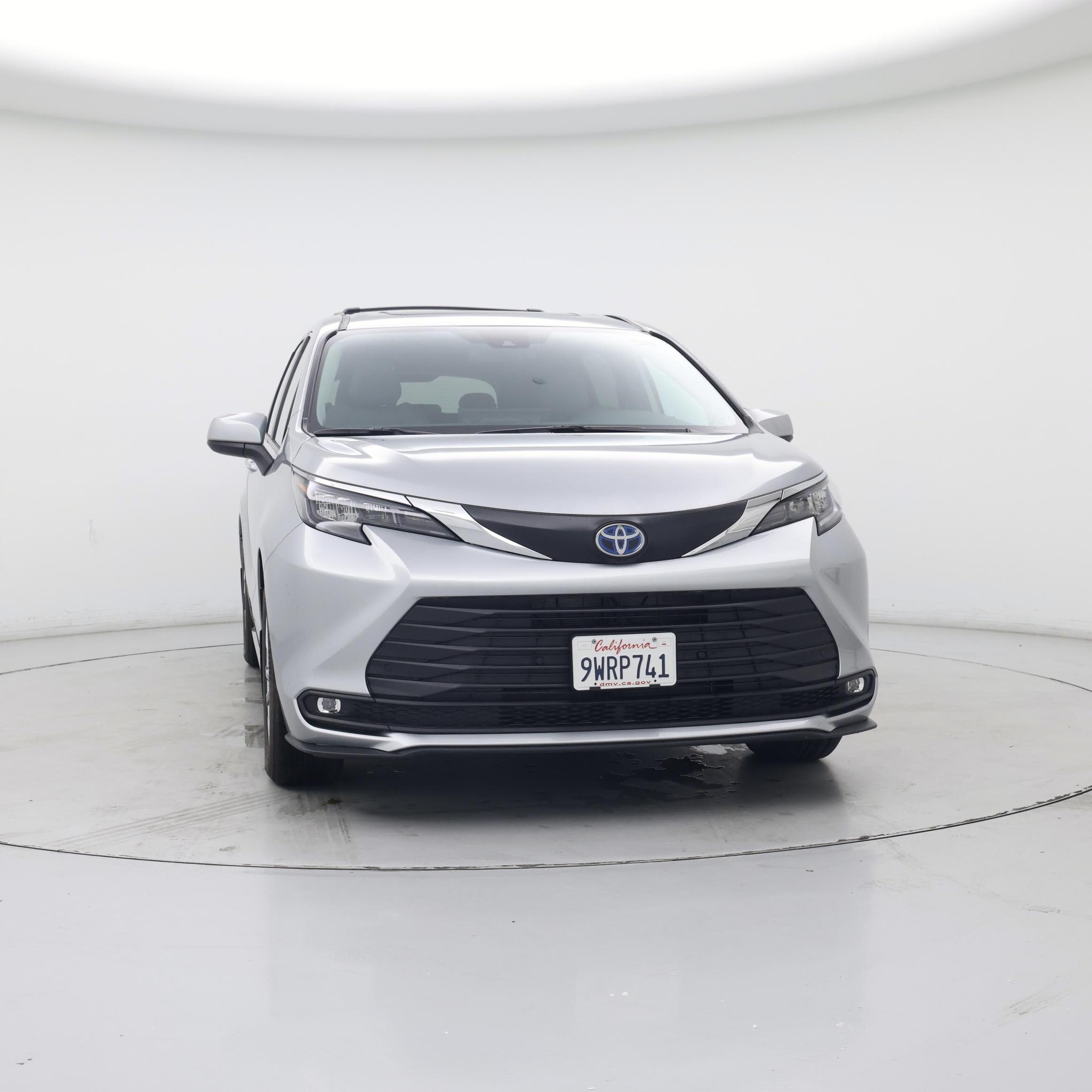 Thumbnail: 2025 Toyota Sienna - 5