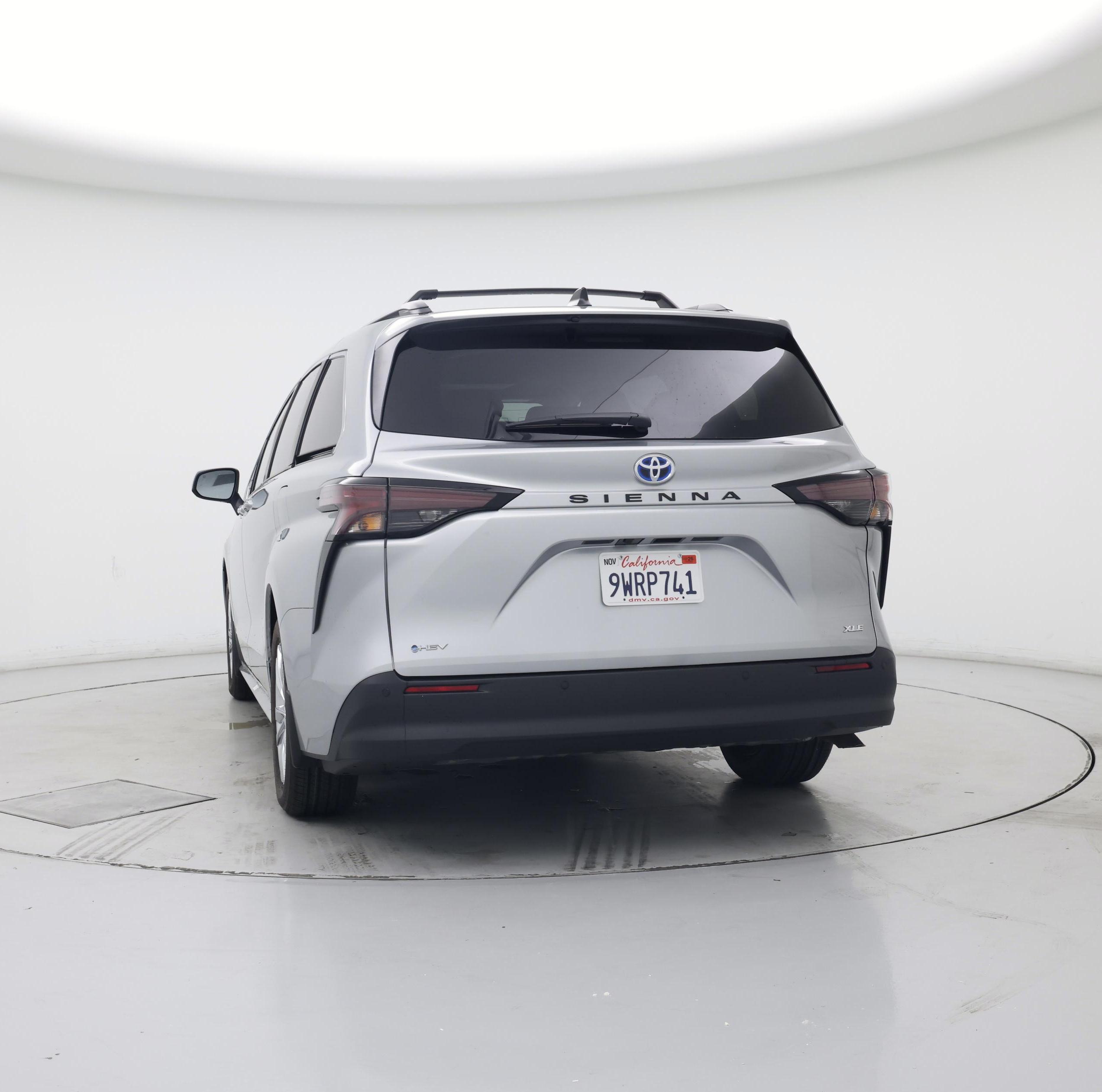 Thumbnail: 2025 Toyota Sienna - 6