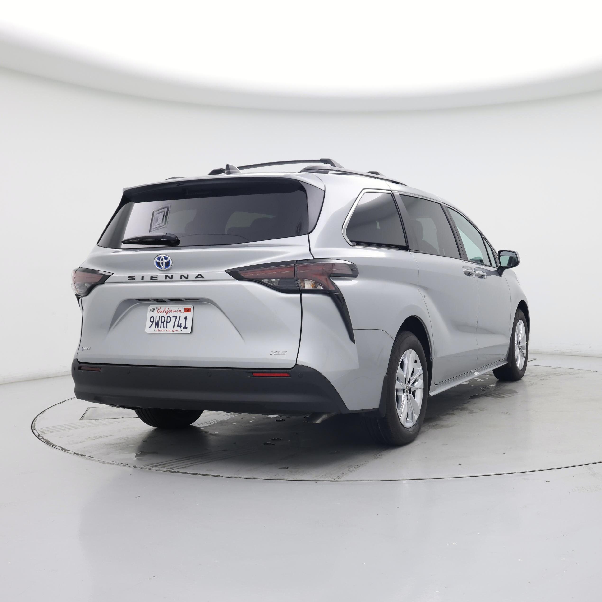 Thumbnail: 2025 Toyota Sienna - 8