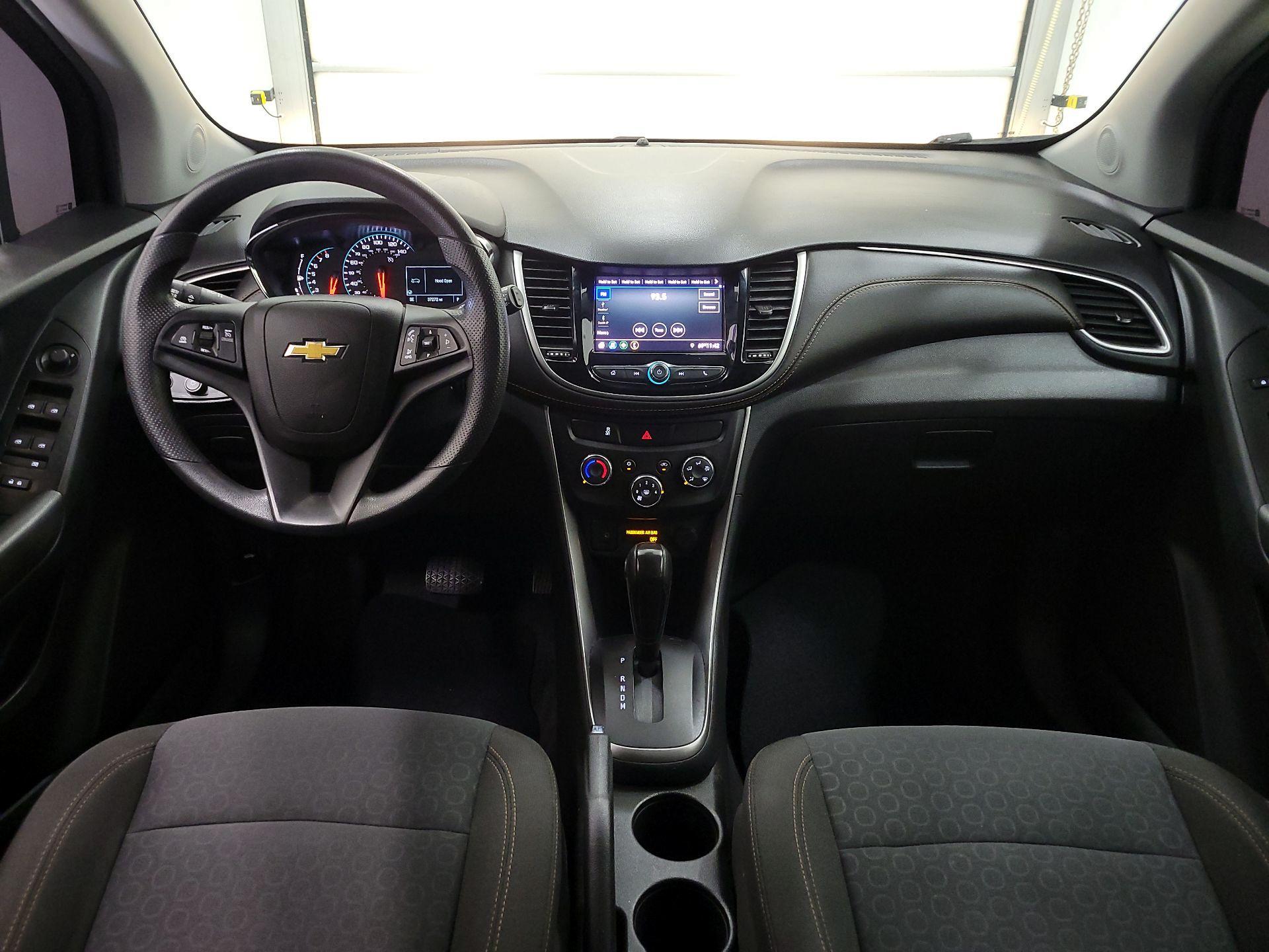 Thumbnail: 2021 Chevrolet Trax - 9