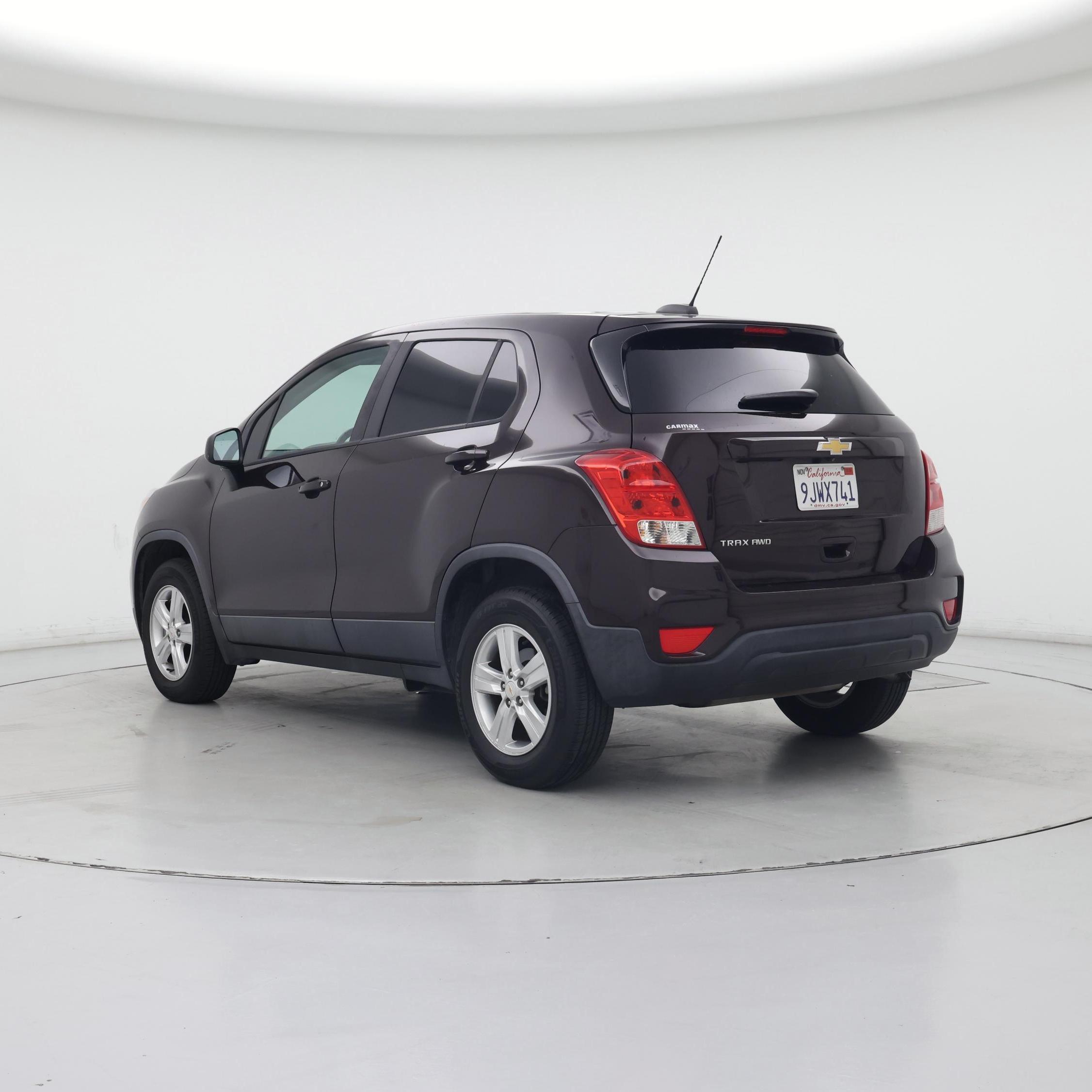 Thumbnail: 2021 Chevrolet Trax - 2