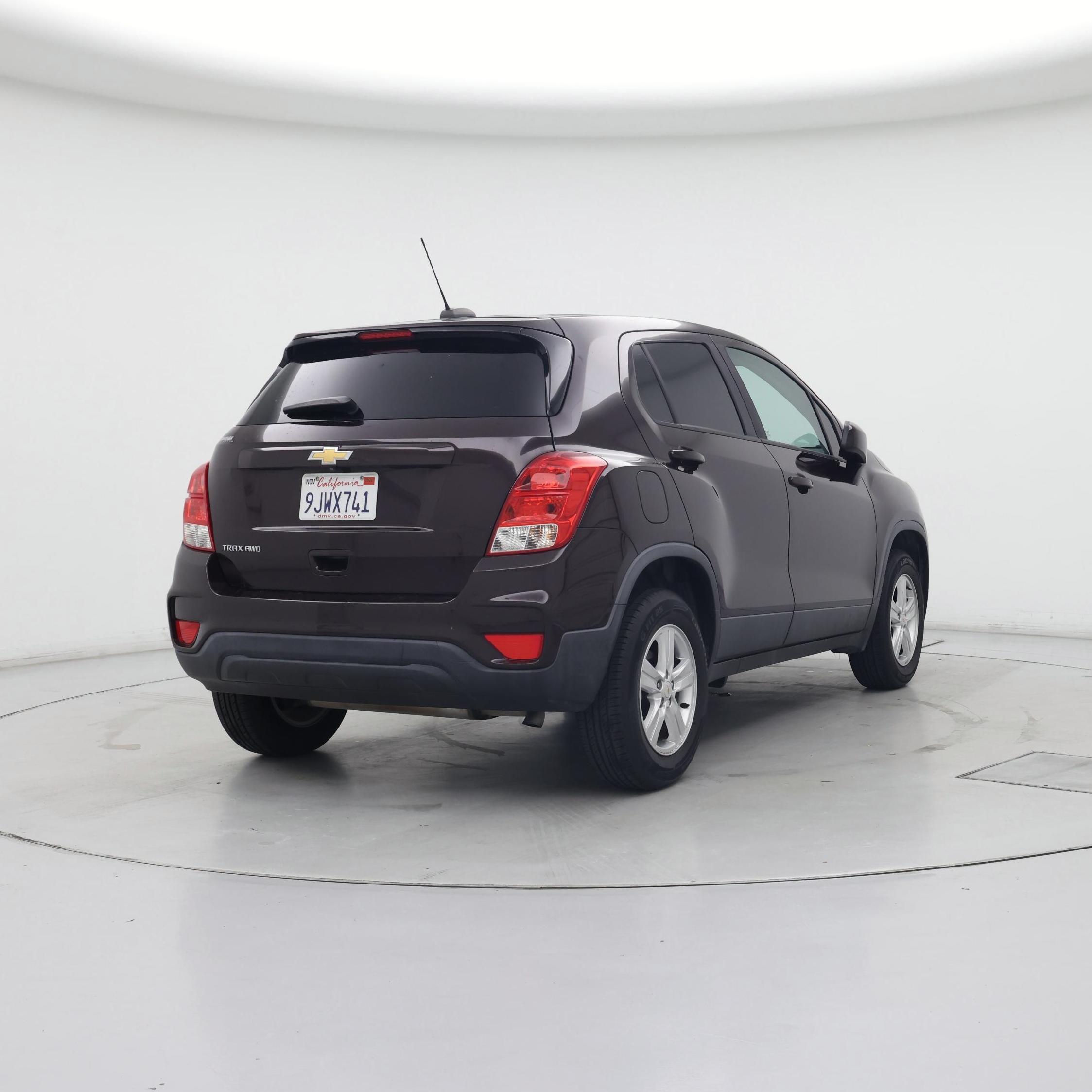 Thumbnail: 2021 Chevrolet Trax - 8