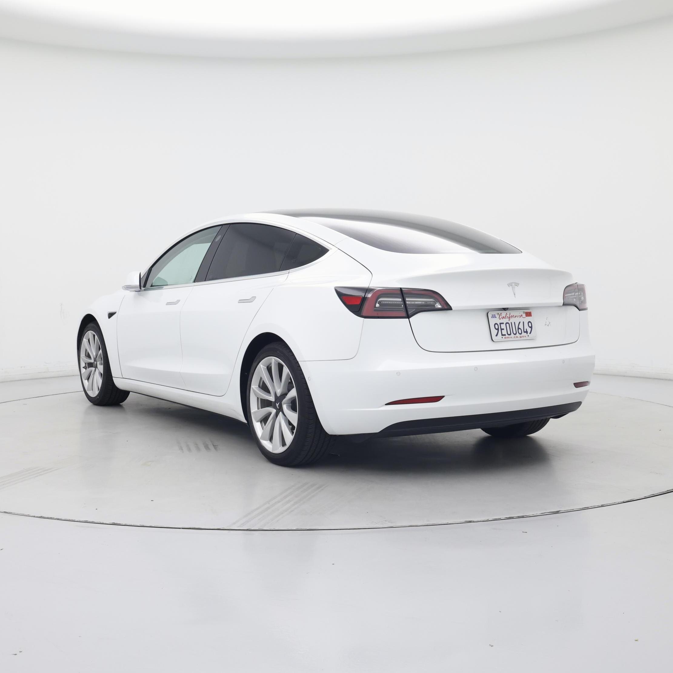 Thumbnail: 2019 Tesla Model 3 - 2