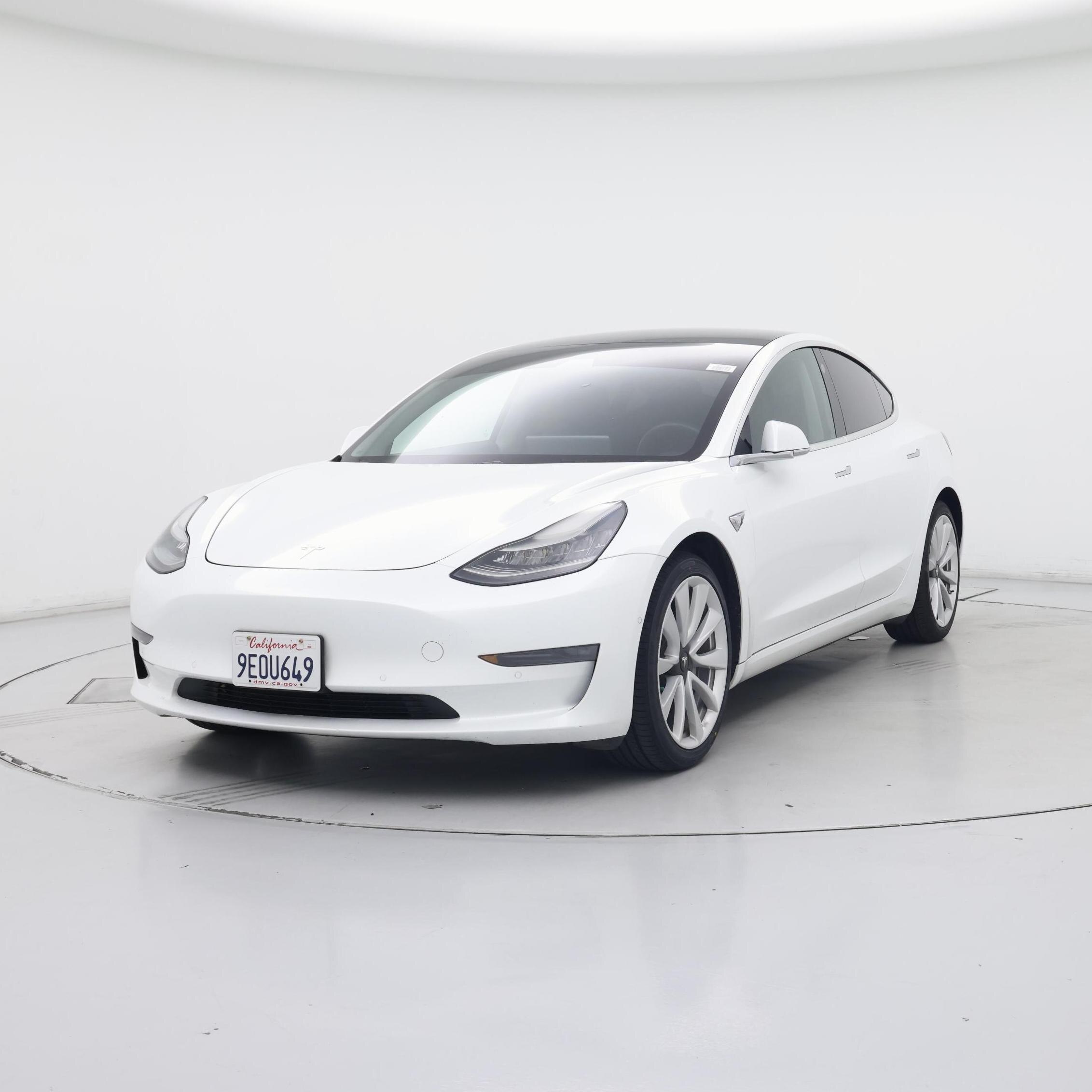 Thumbnail: 2019 Tesla Model 3 - 4