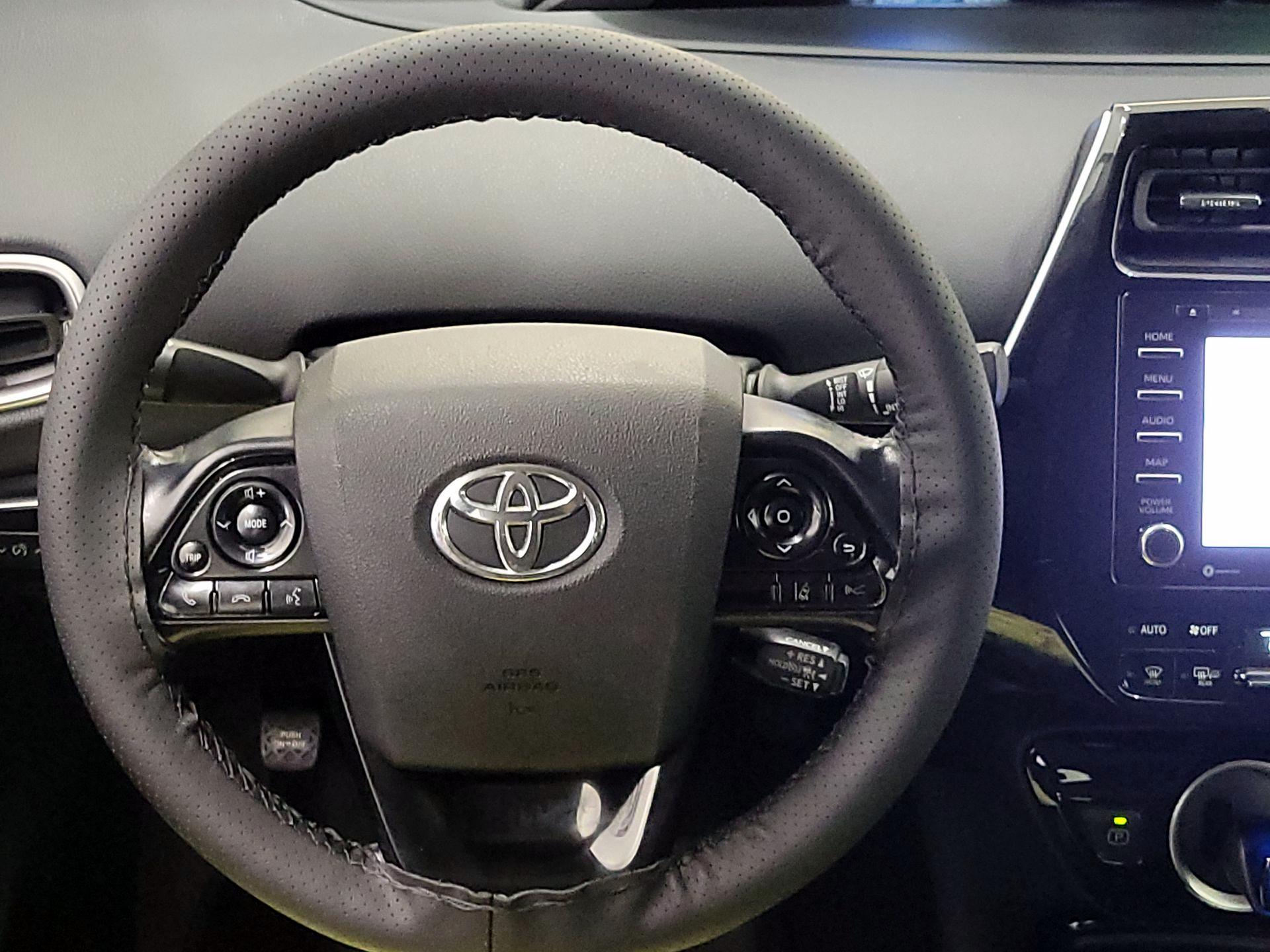 Thumbnail: 2021 Toyota Prius Prime - 11