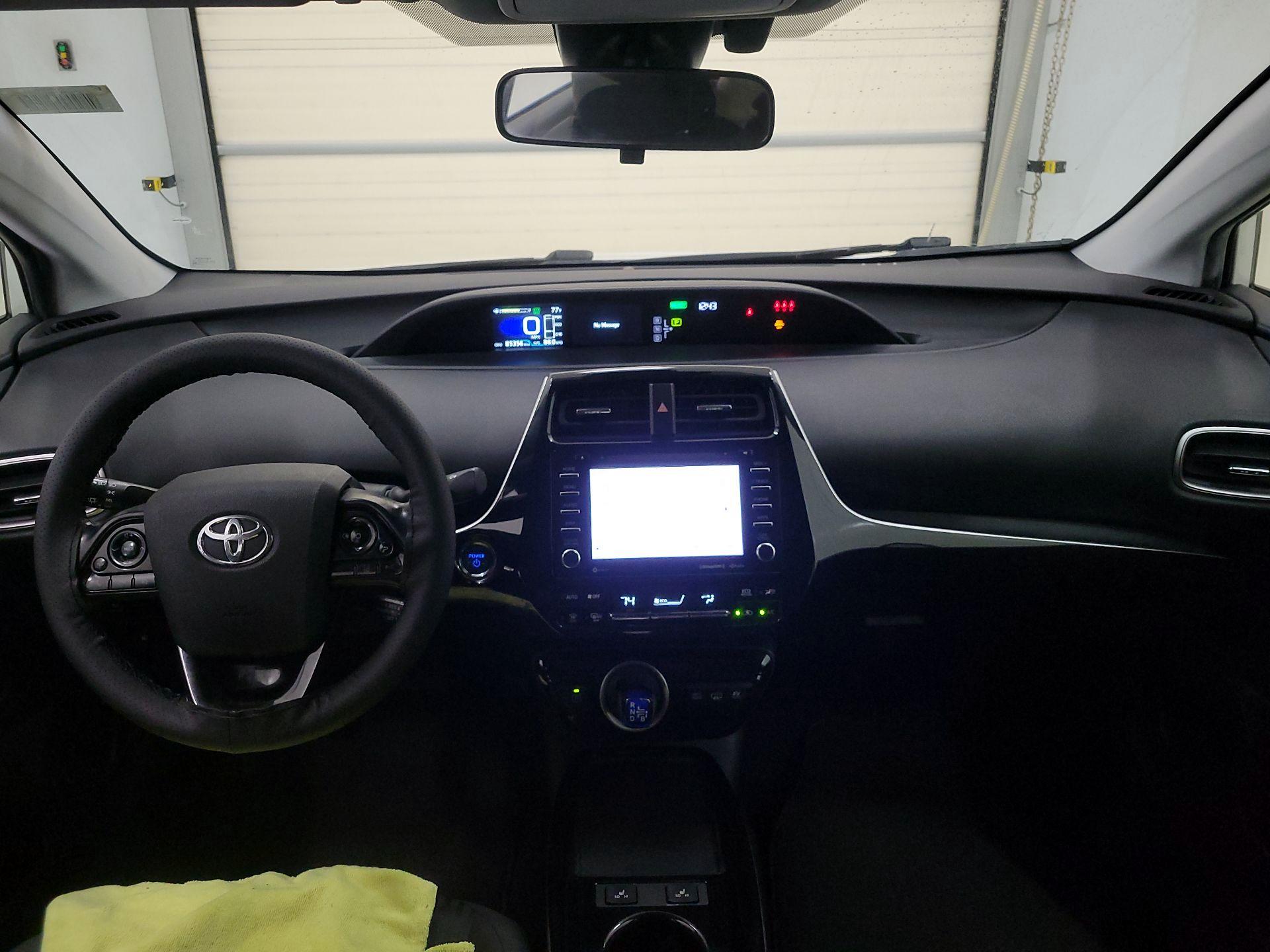 Thumbnail: 2021 Toyota Prius Prime - 20