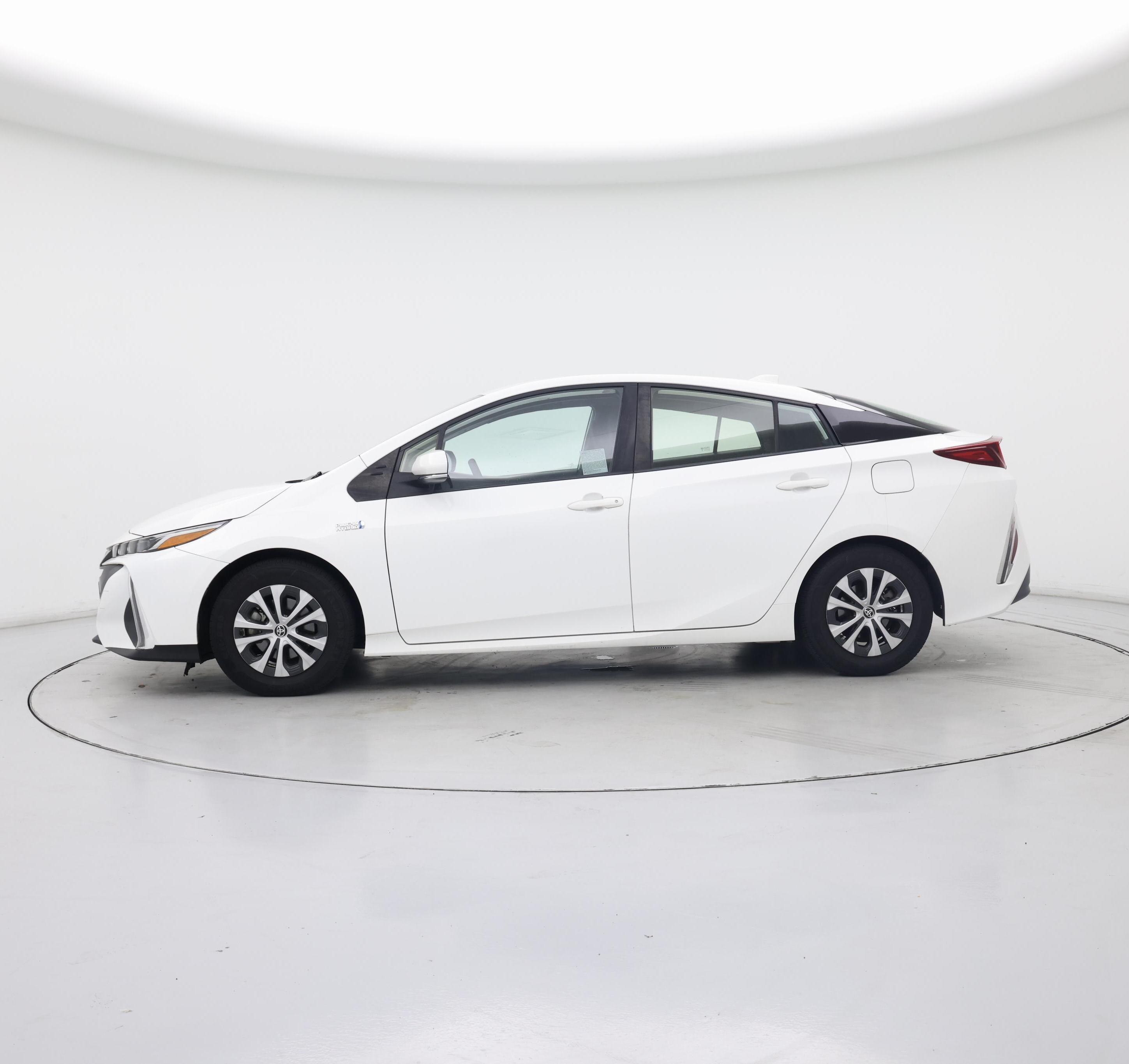 Thumbnail: 2021 Toyota Prius Prime - 3