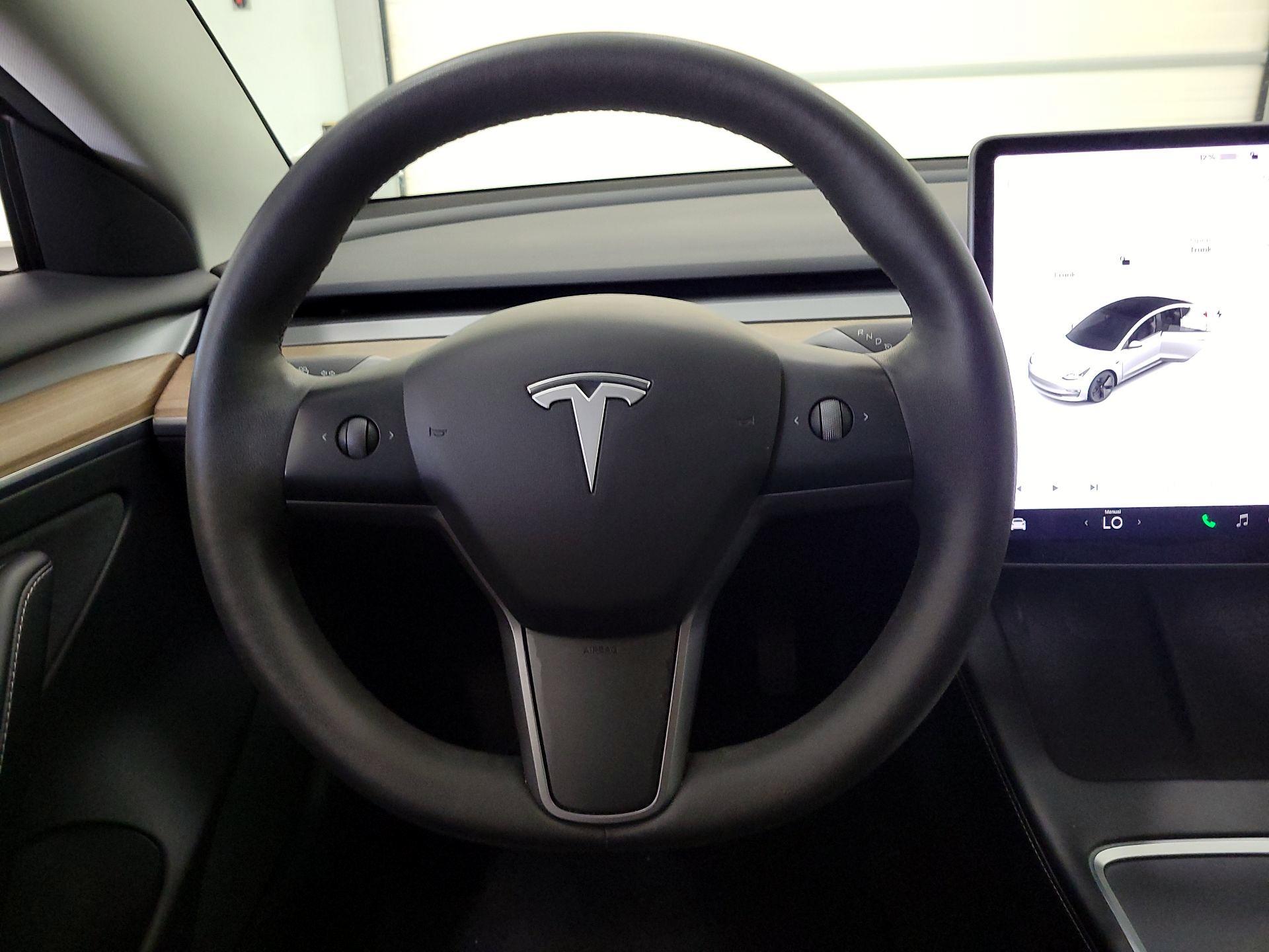 Thumbnail: 2021 Tesla Model 3 - 10