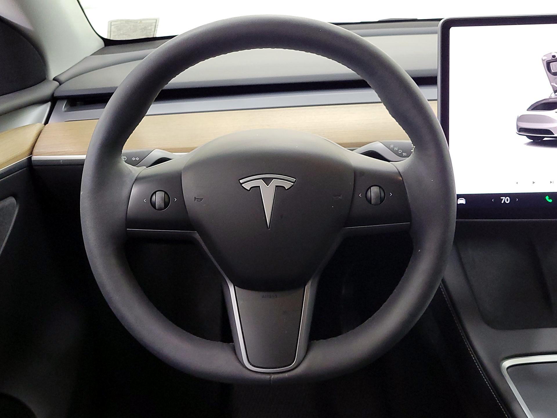 Thumbnail: 2022 Tesla Model Y - 10