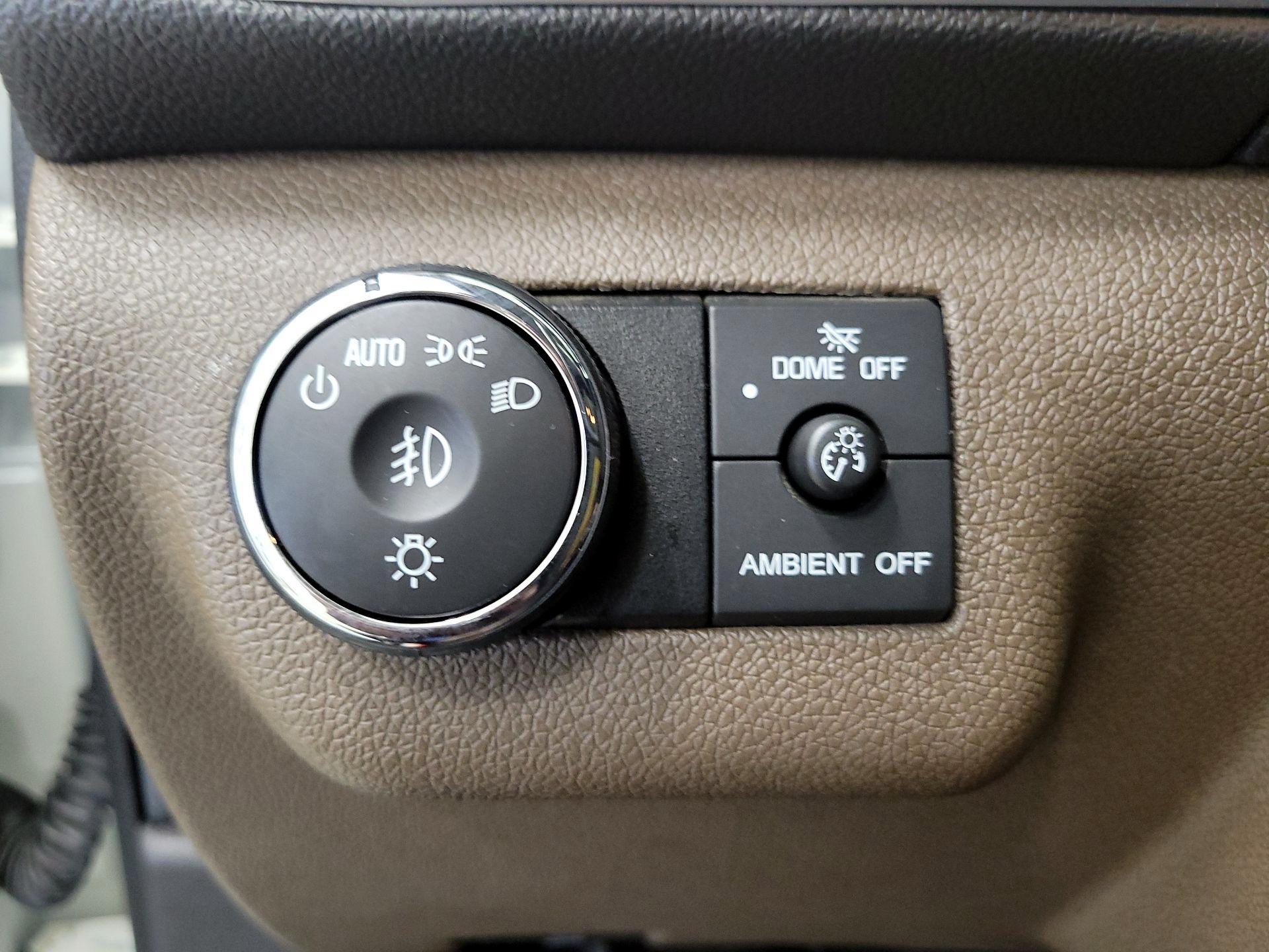 Thumbnail: 2015 GMC Acadia - 13