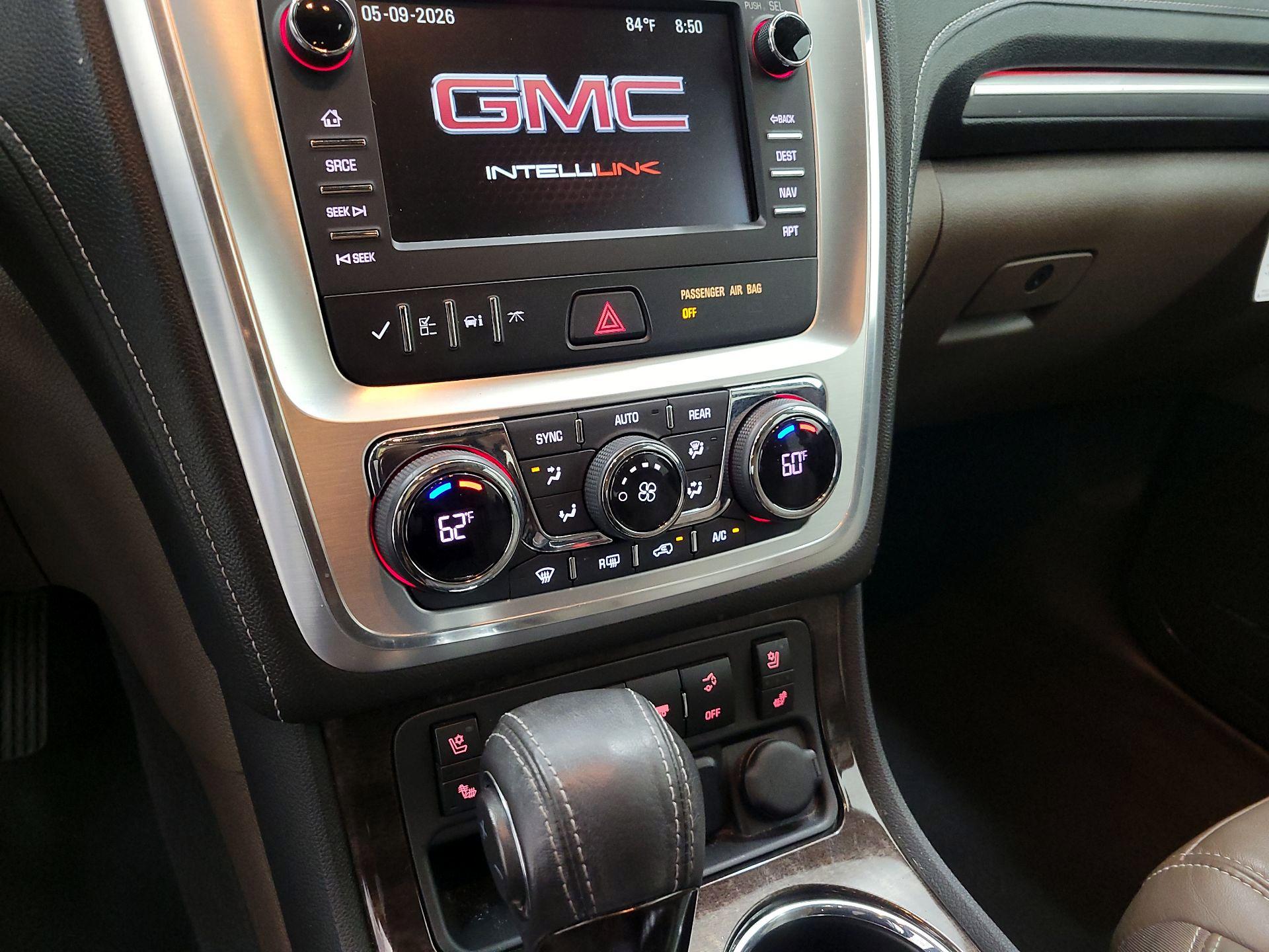 Thumbnail: 2015 GMC Acadia - 17