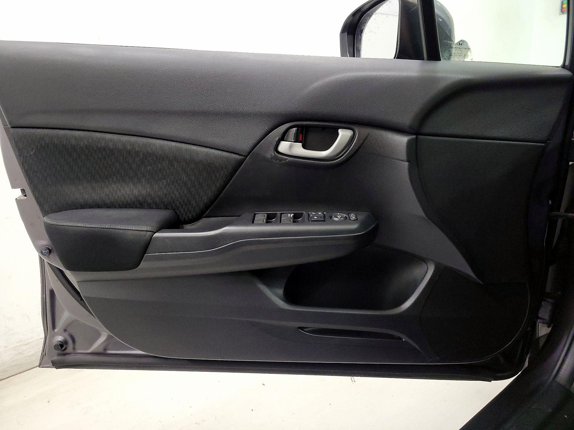 Thumbnail: 2015 Honda Civic - 12